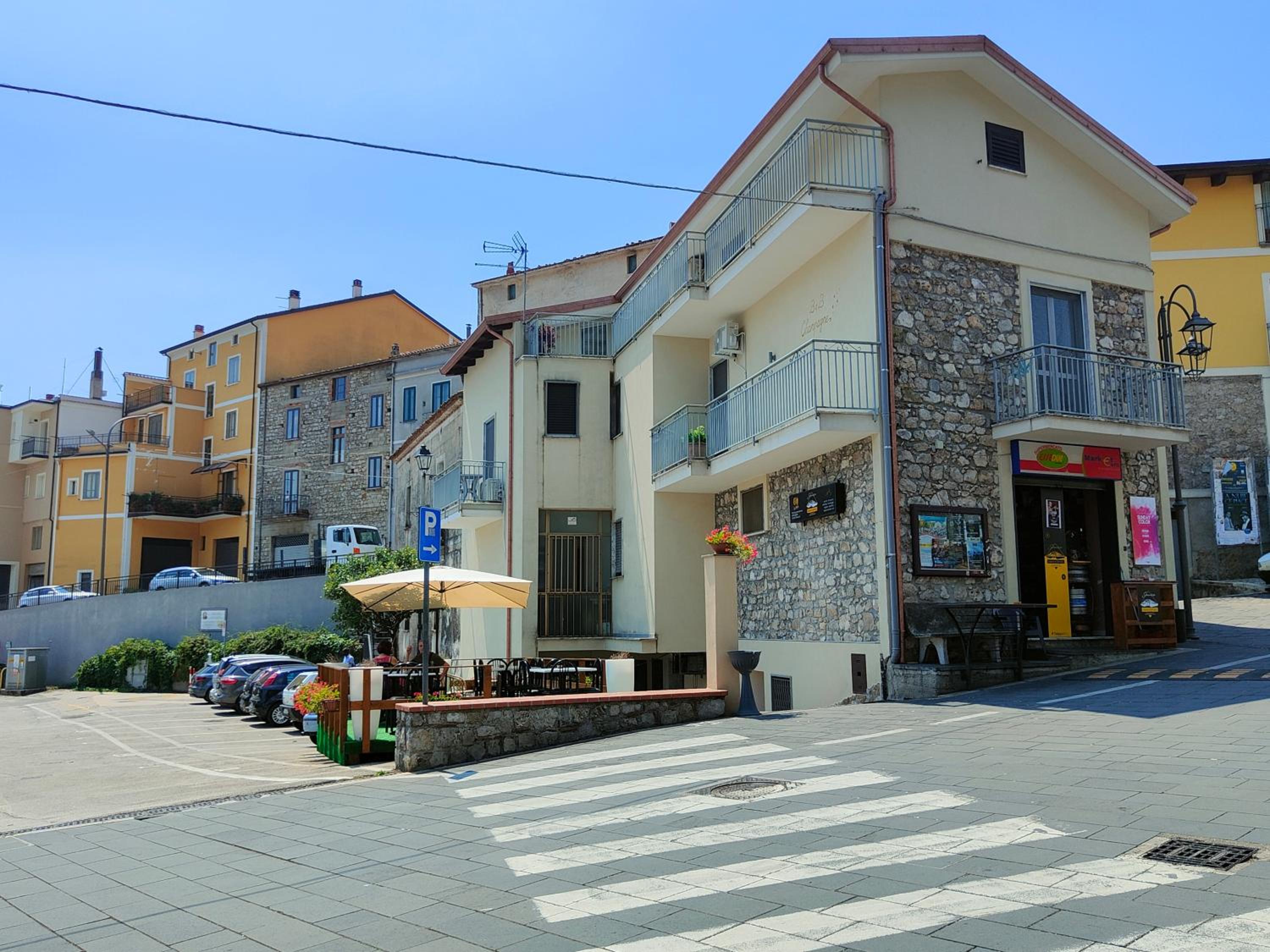 Photo 25