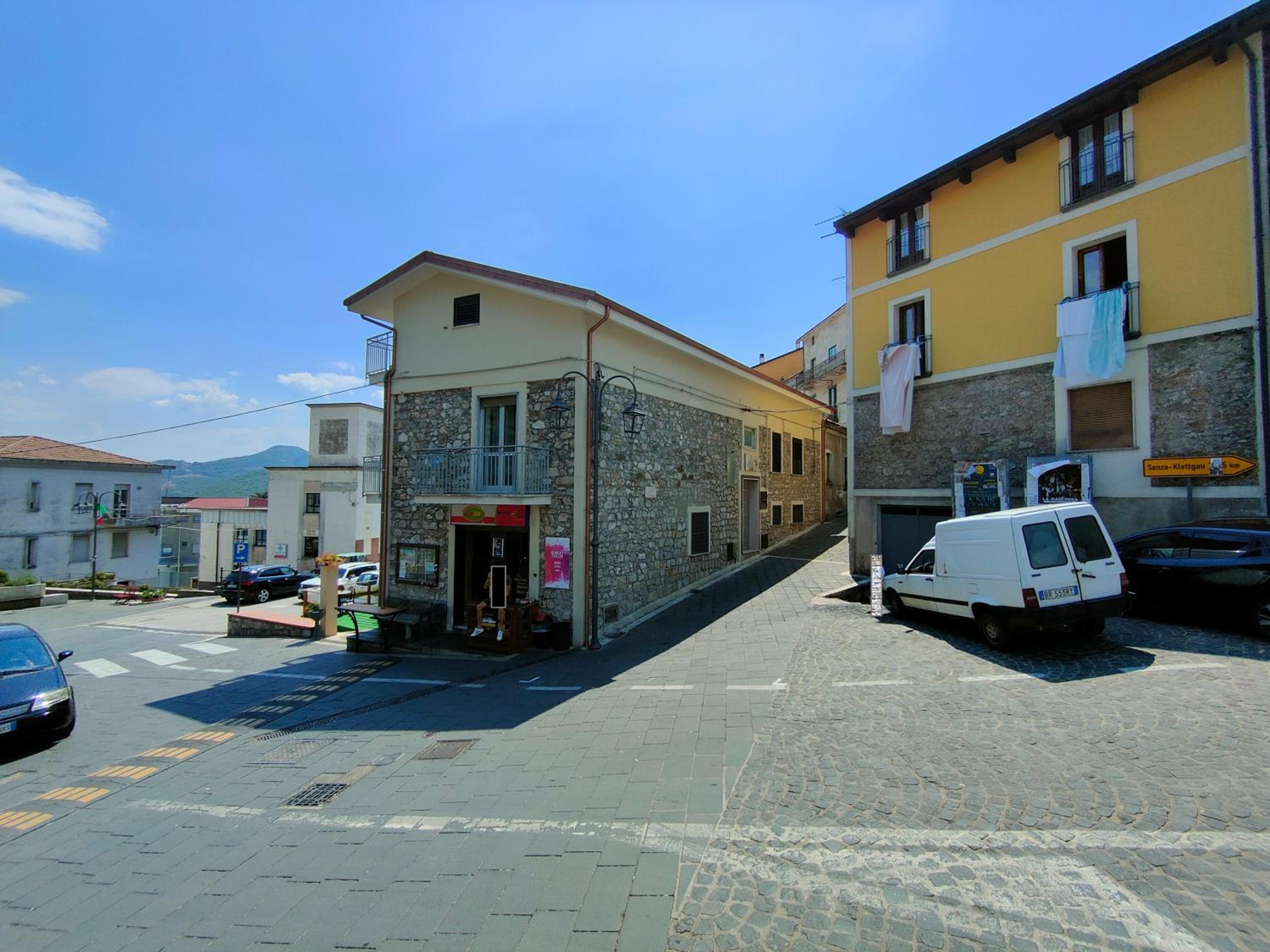 Photo 29
