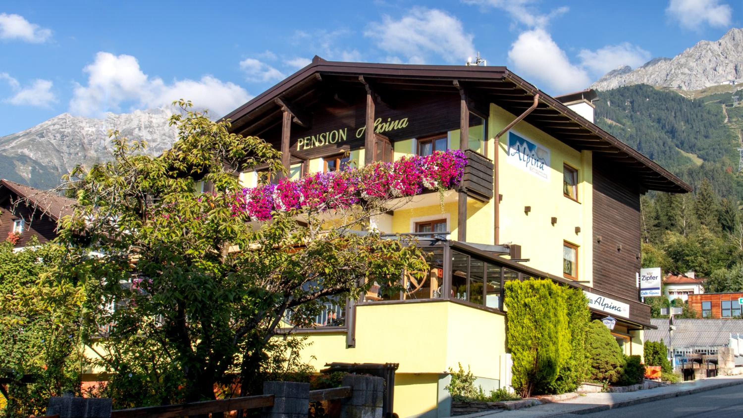 Café Pension Alpina