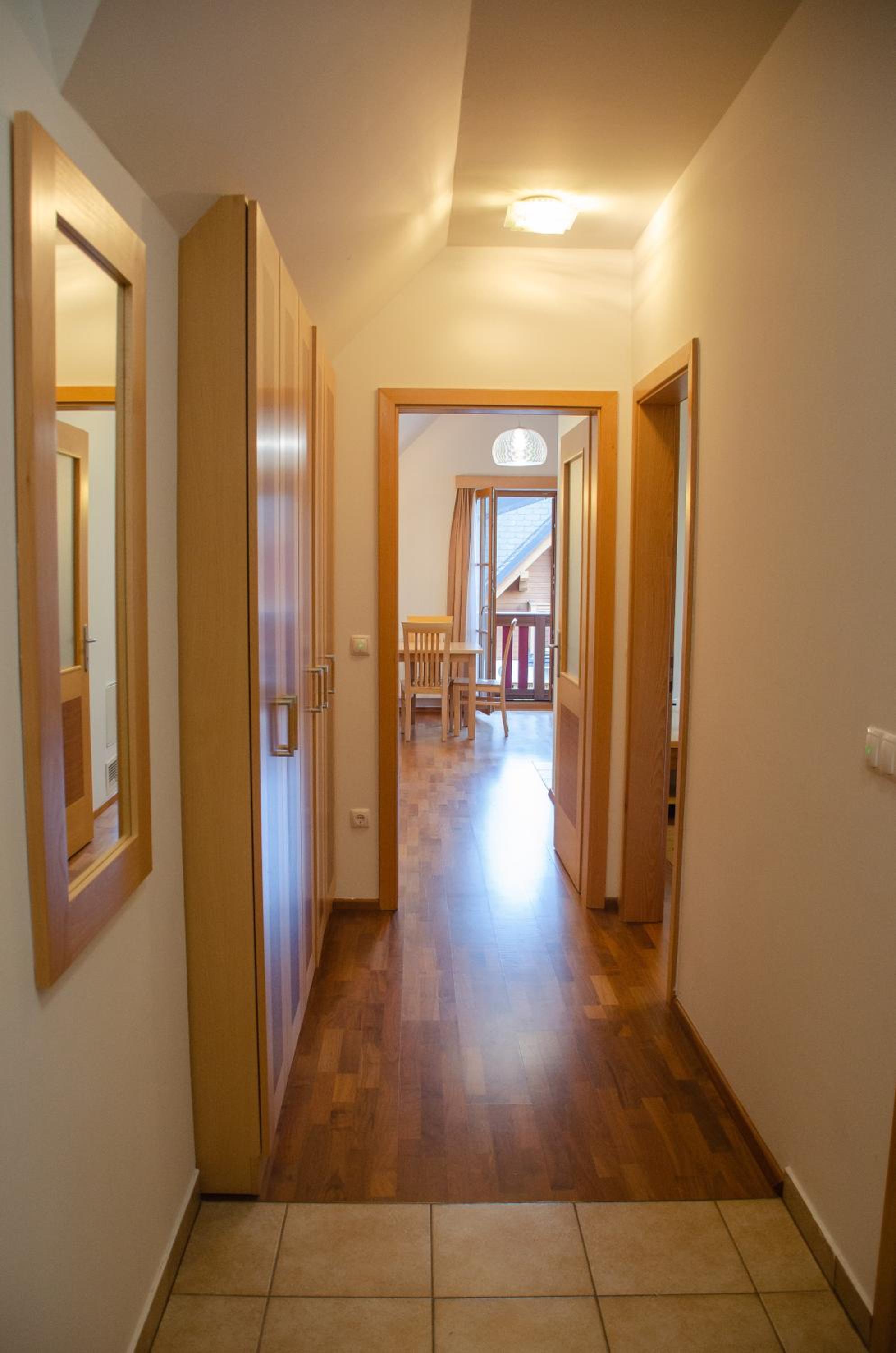 Photo 37