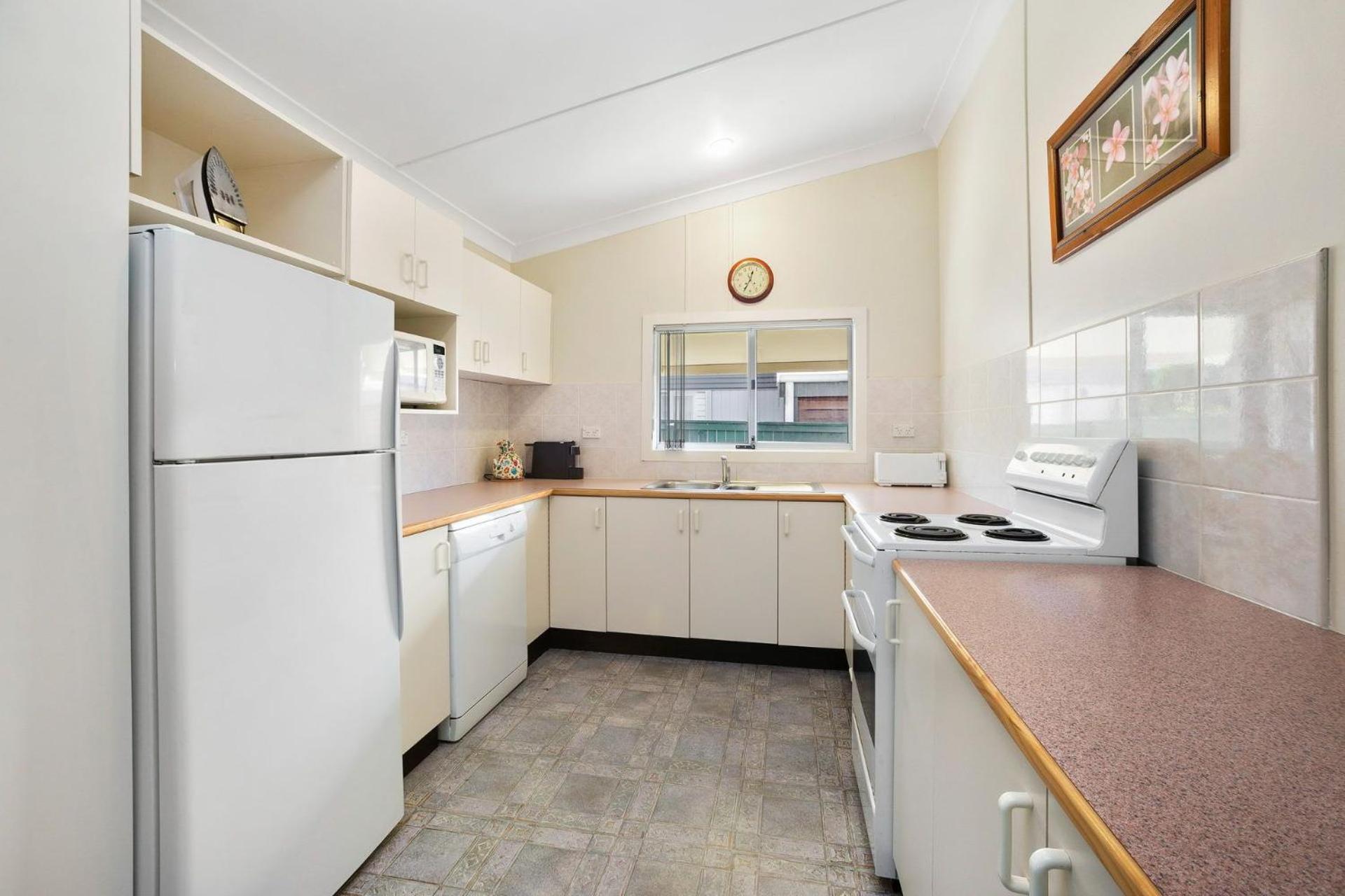PJ's Cottage - Bring your own linen. view 4