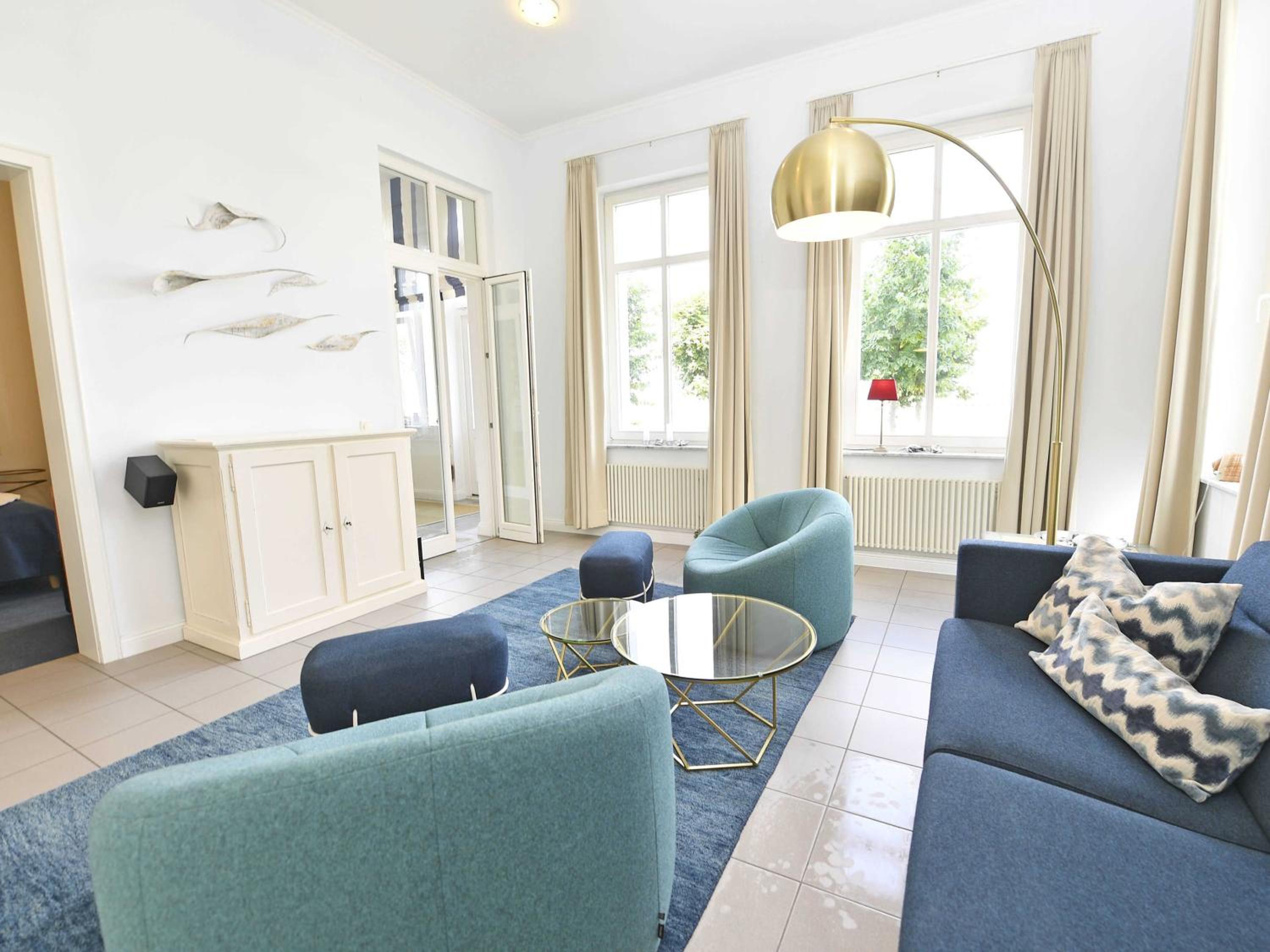 Villa Strandeck in Binz - WG 1 mit Meerblick, Terrasse, Wintergarten view 5