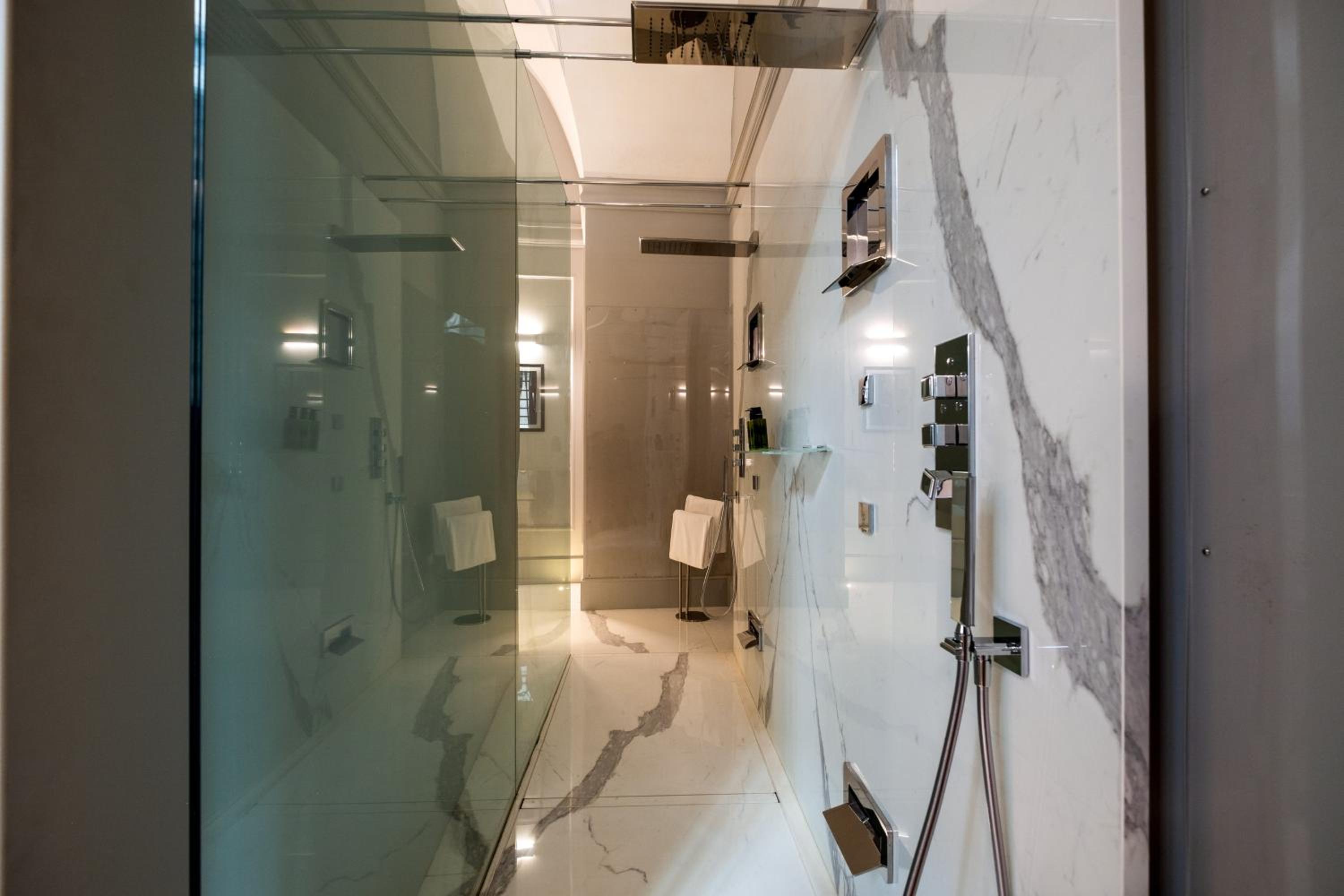 La Fiermontina Palazzo Bozzi Corso Hotel