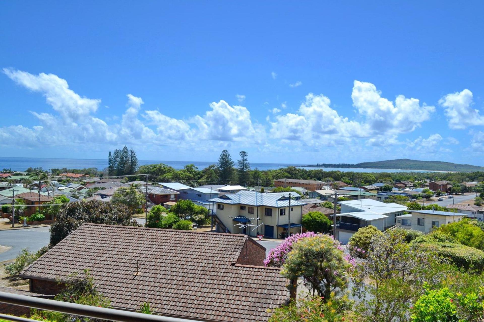 Seaview Townhouse 2 - Bring your own linen. view 5