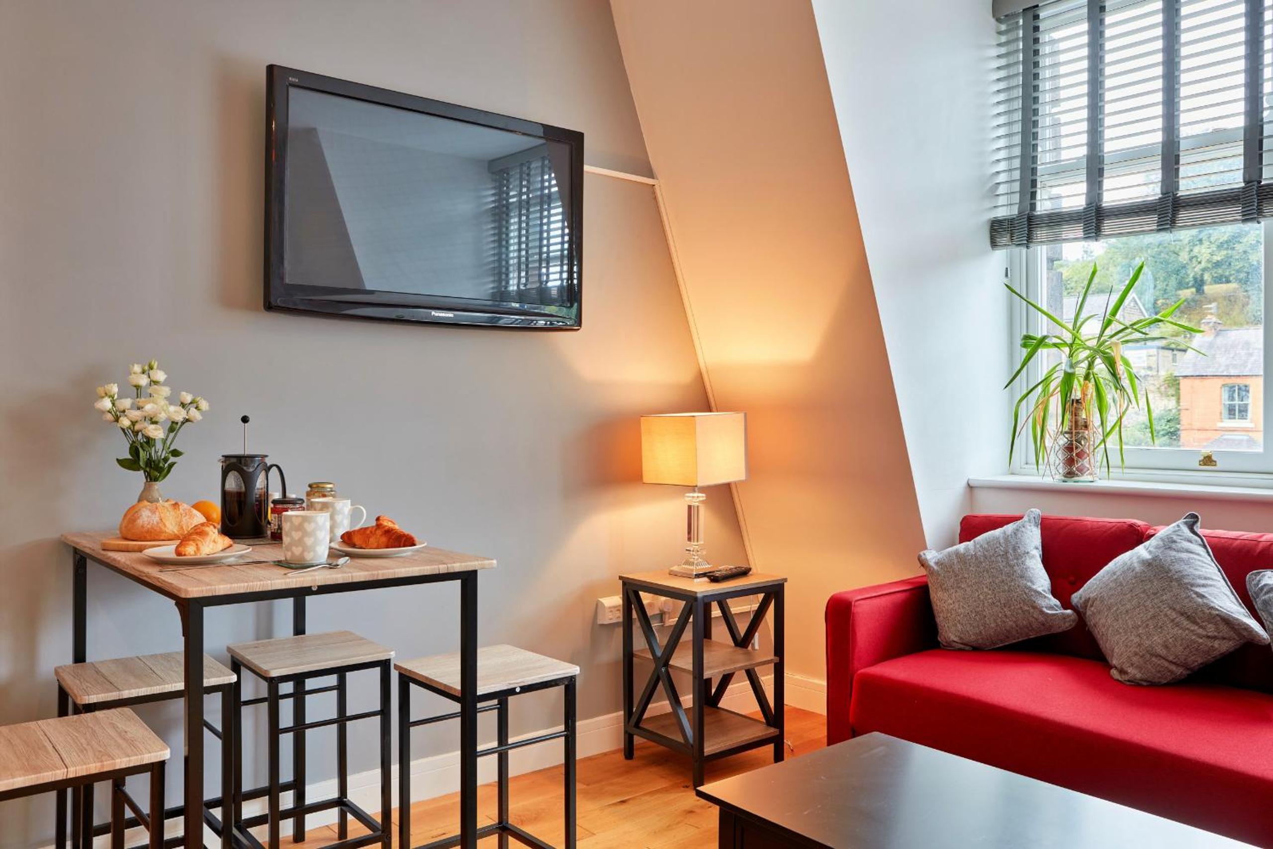 Finest Retreats - Shakys Penthouse view 4