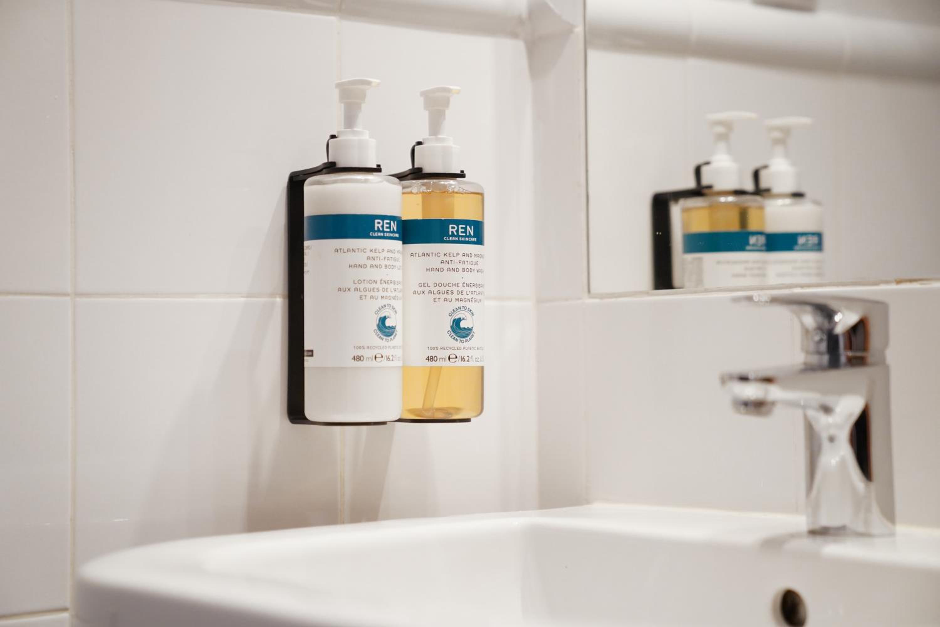 Barcelona Vacations - Numa I Seda Apartments - Property Image 4