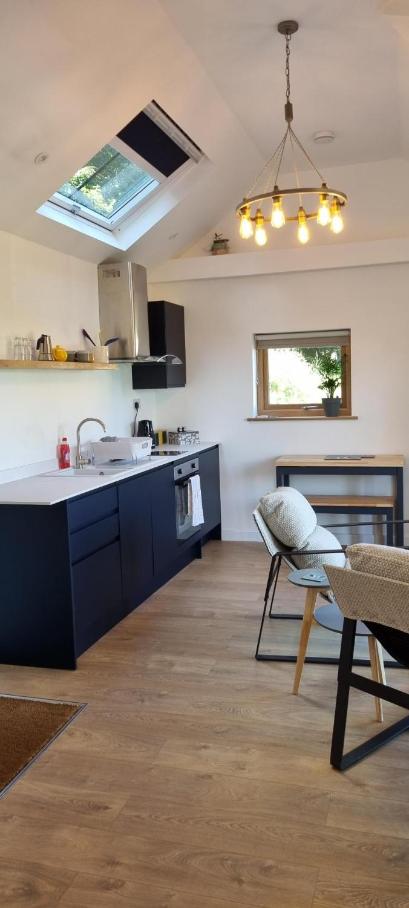 The Brookhouse. Cheerful tiny house with Seaview. view 4