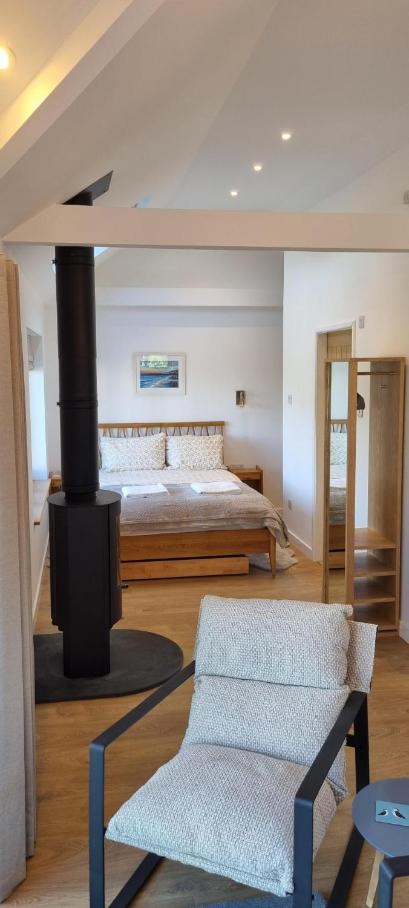 The Brookhouse. Cheerful tiny house with Seaview. view 2