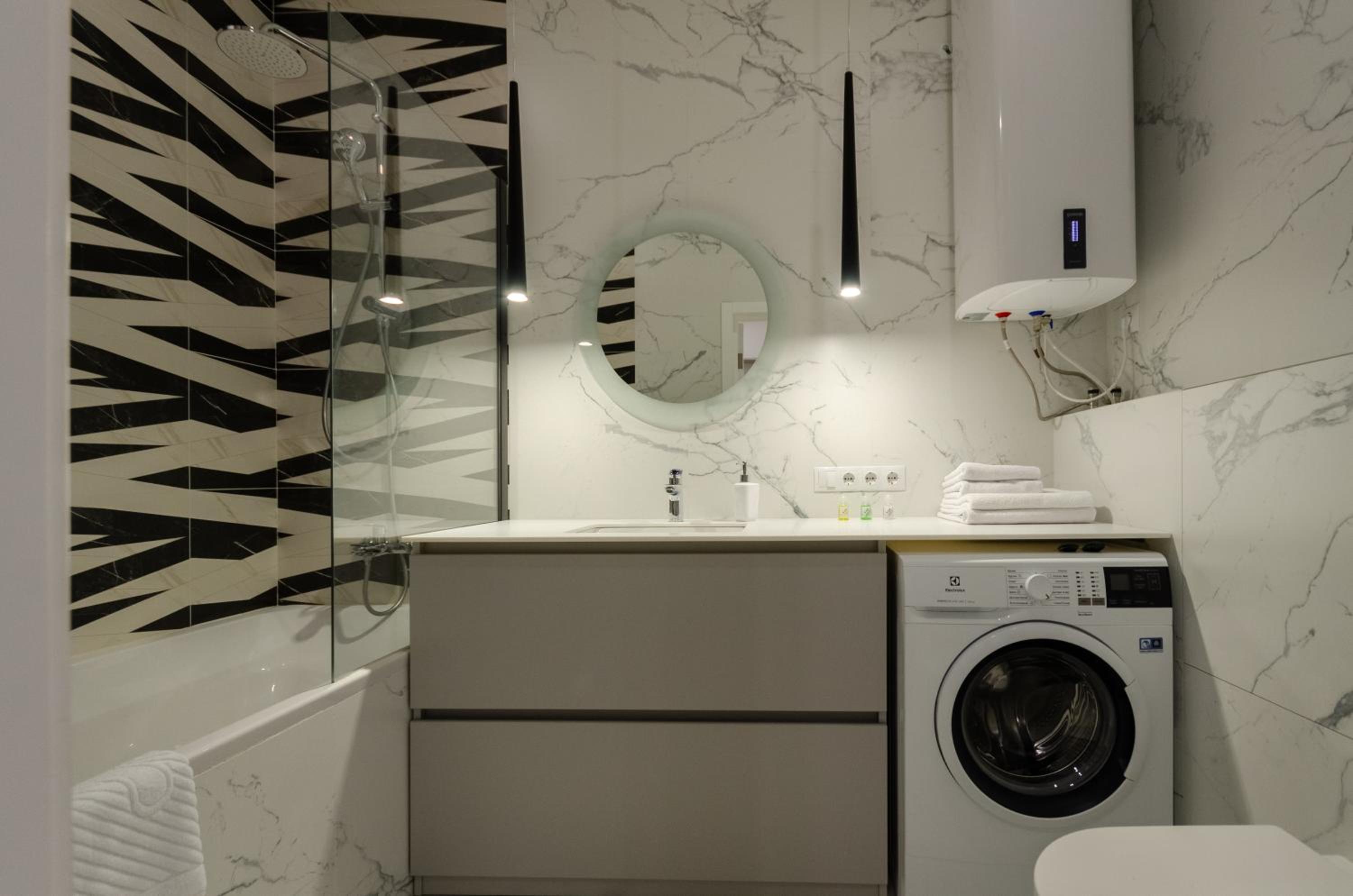 Ж Luxury apartments for a wonderful holiday on Zhylyanska street