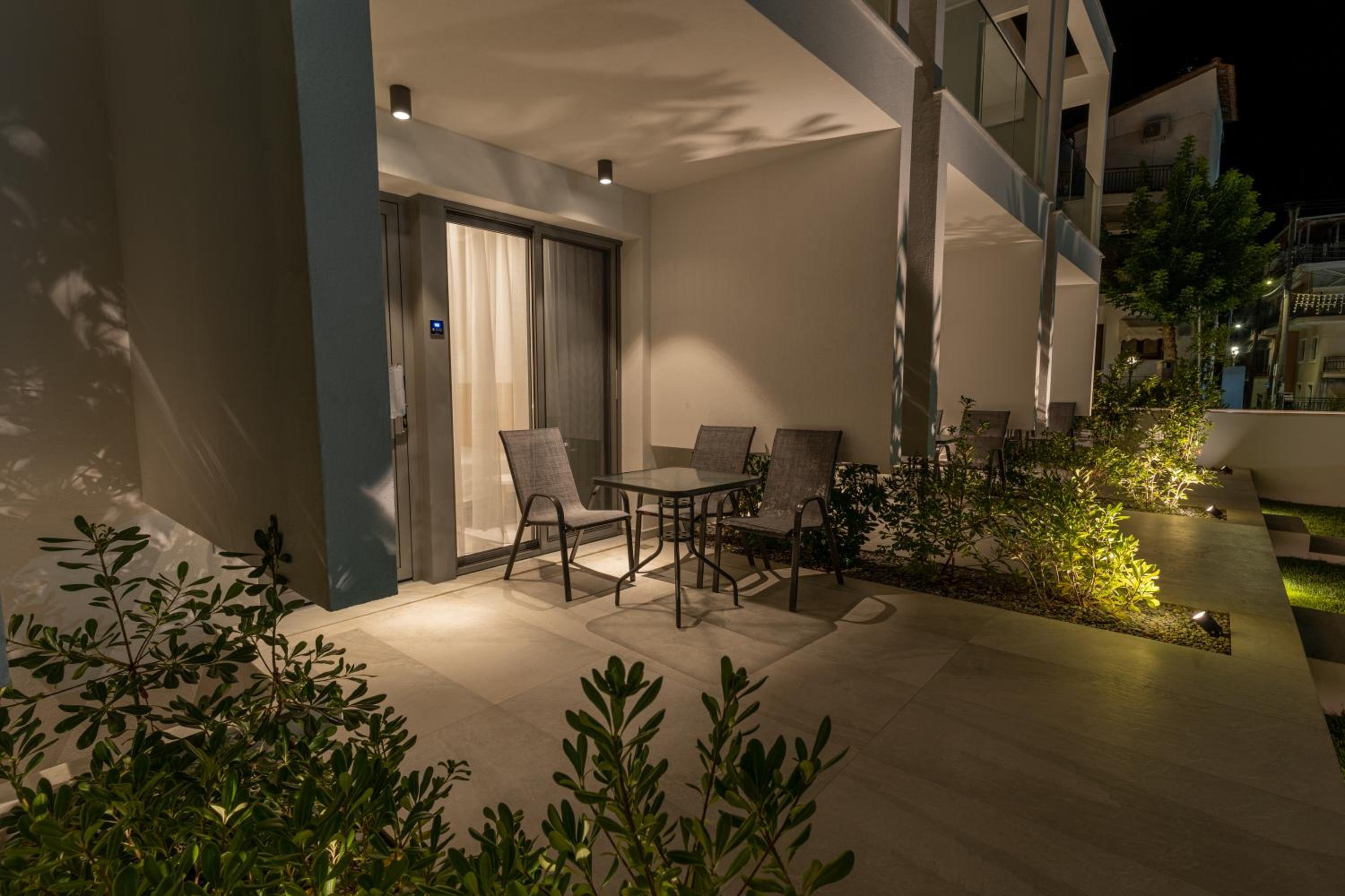 MERA APARTMENTS