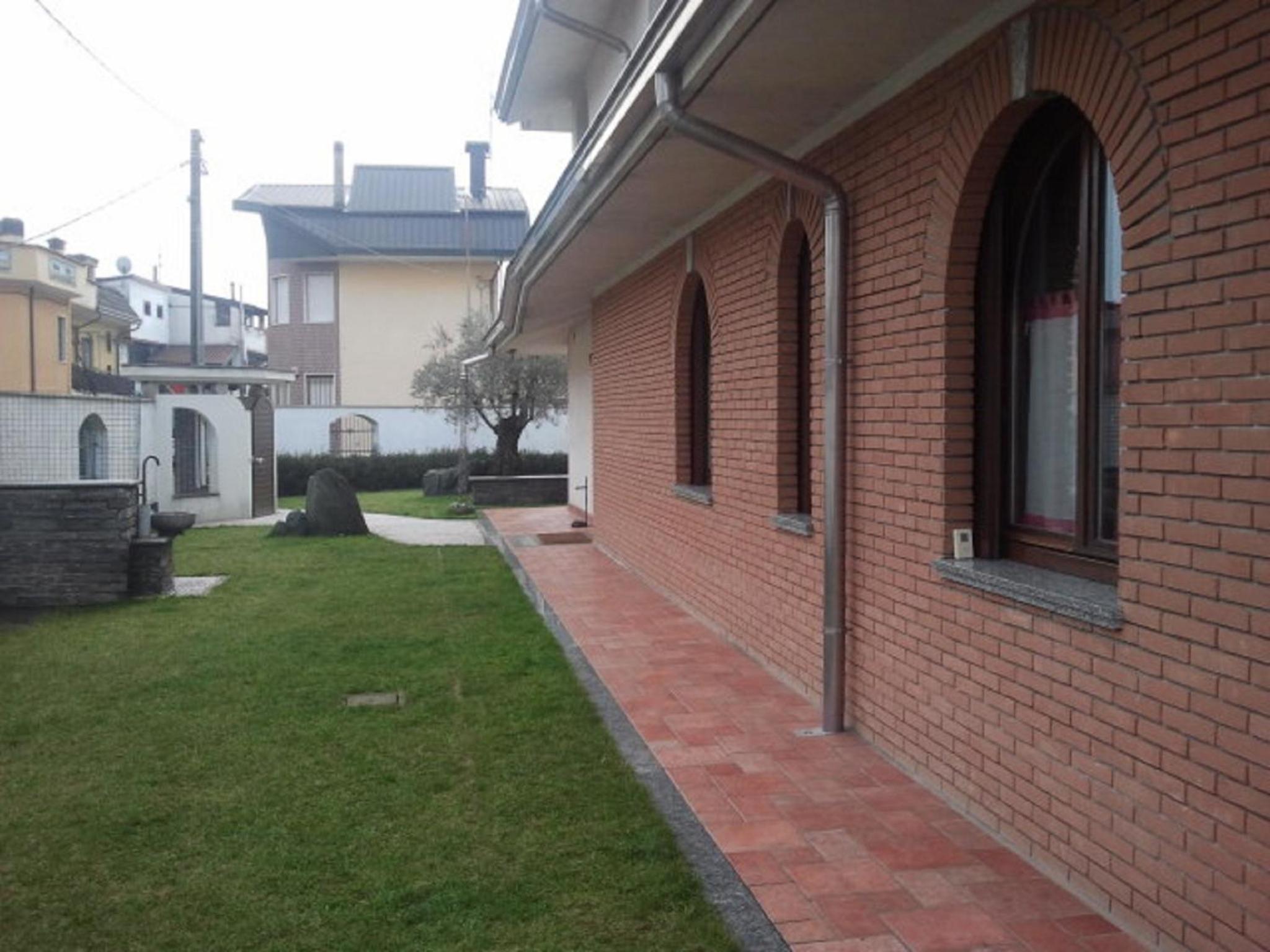 Crespi House view 4