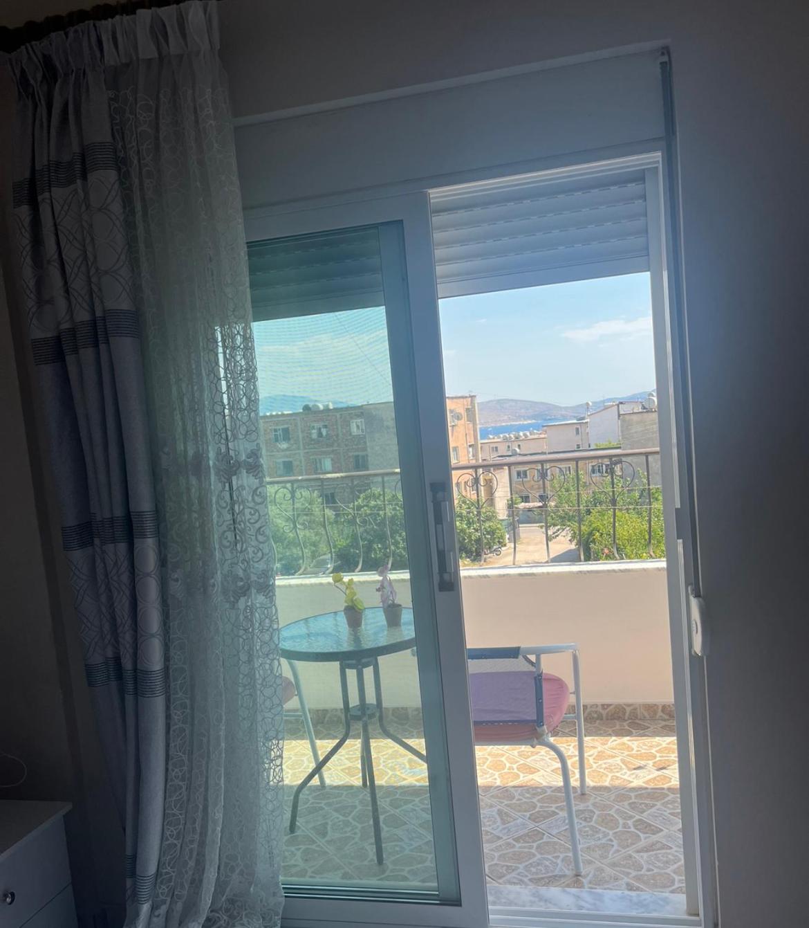 Mimoza Apartments