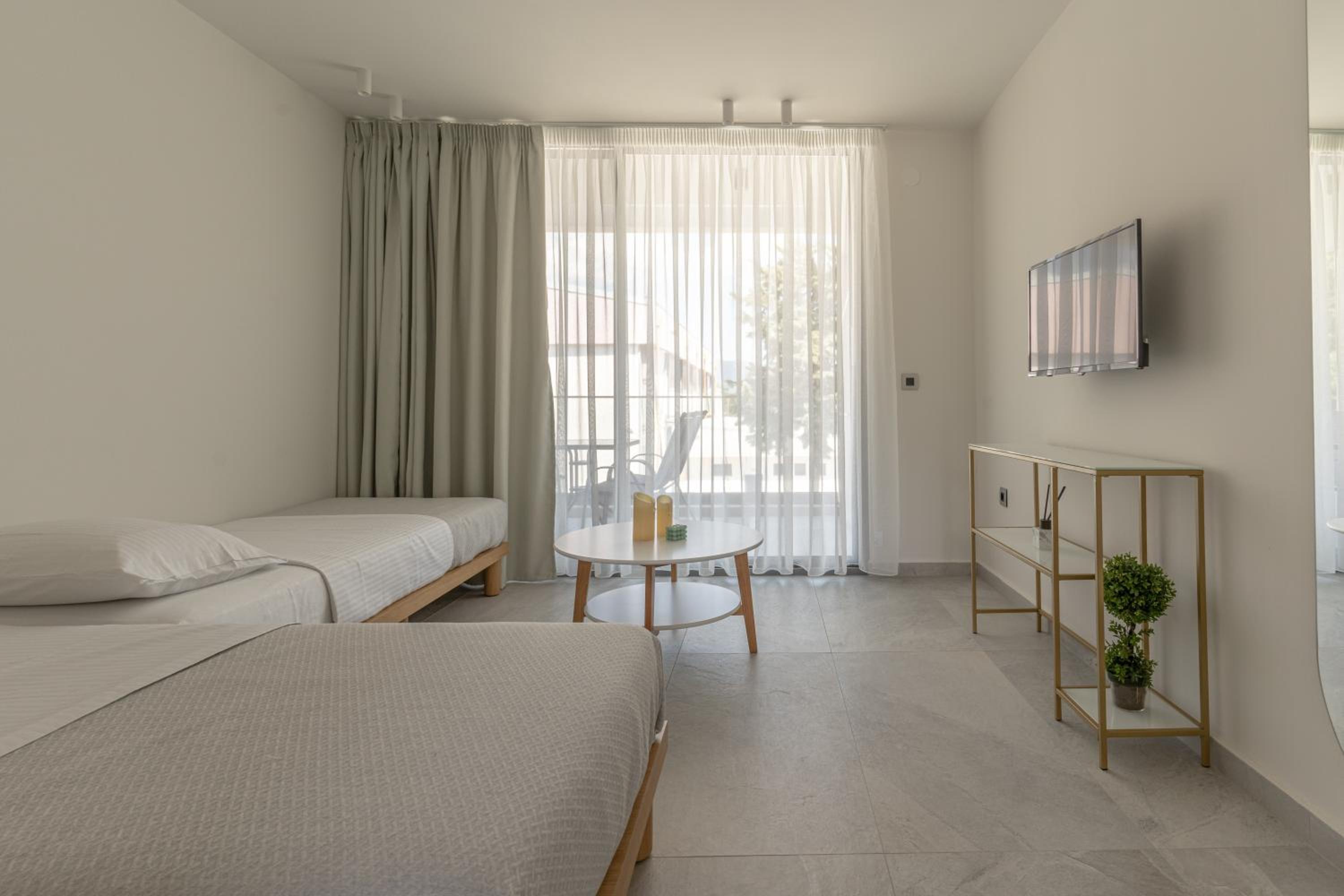 MERA APARTMENTS