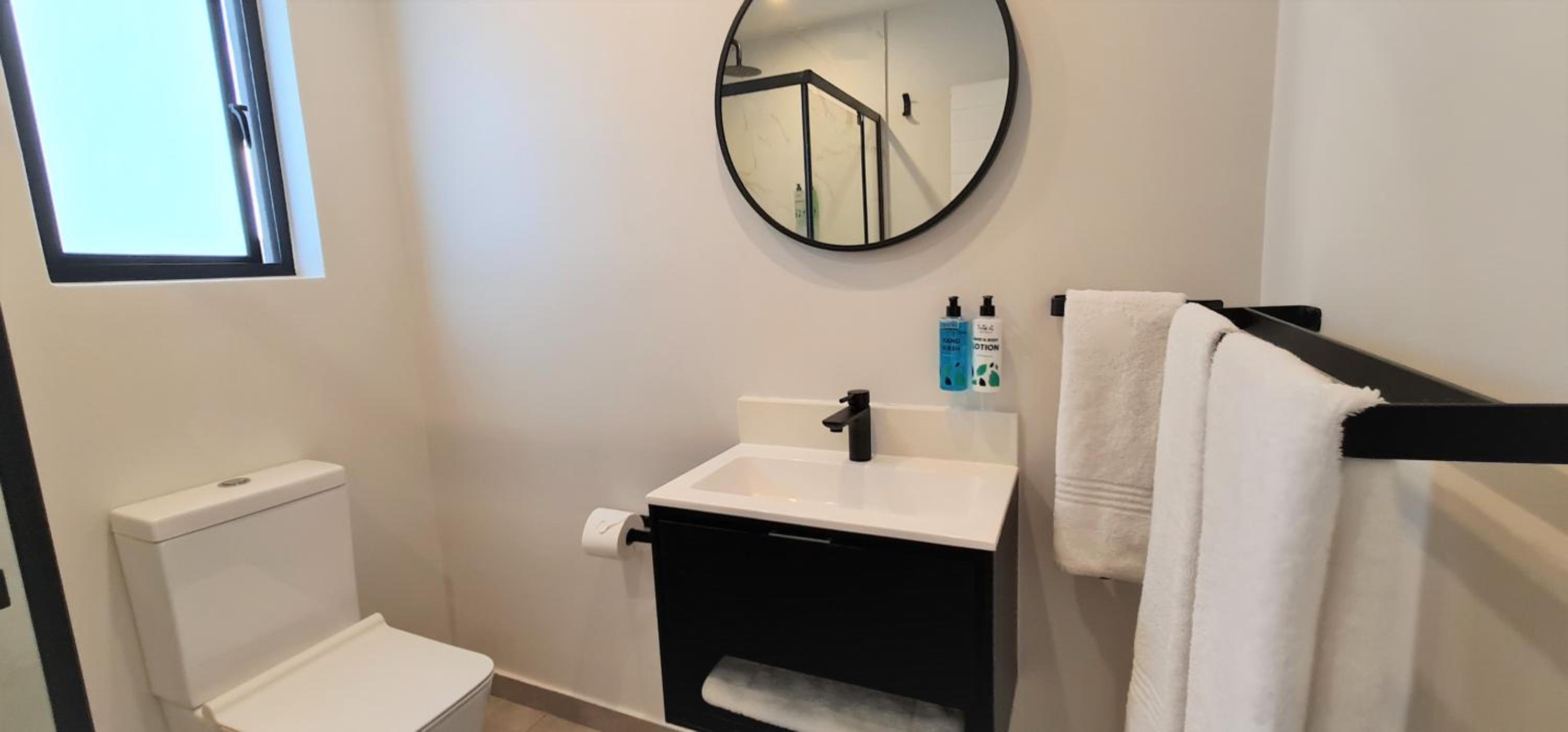 MINT Apartments Greenside