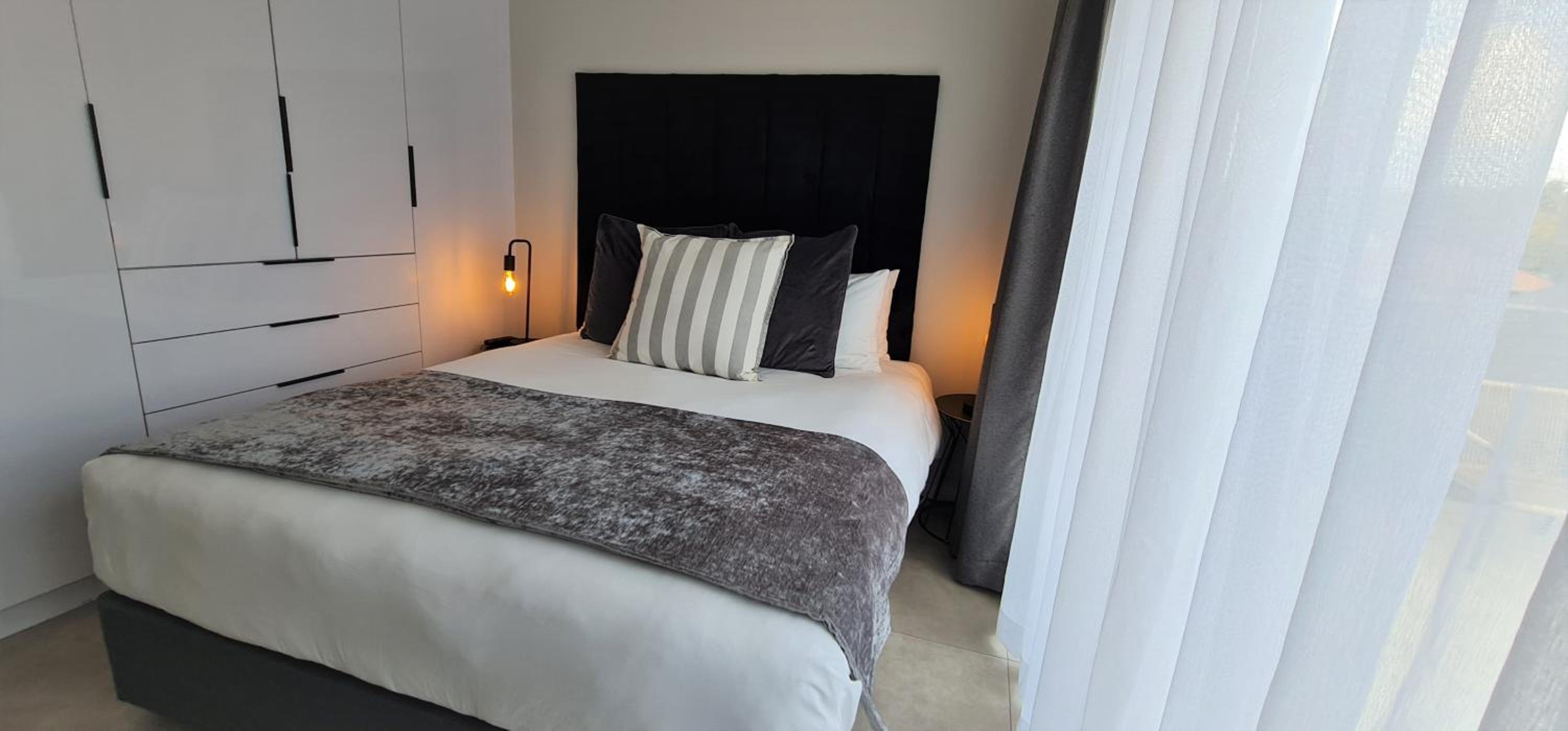 MINT Apartments Greenside
