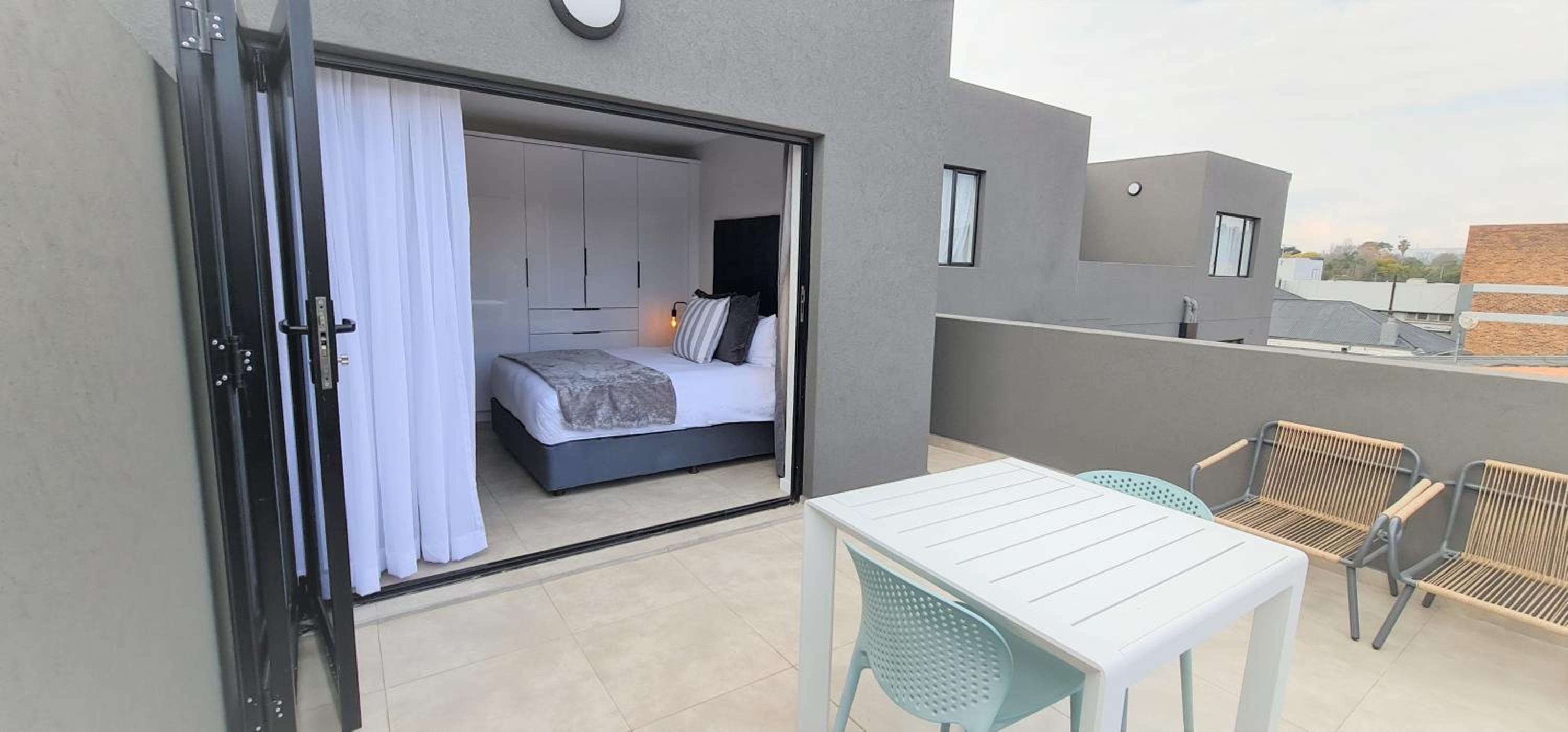 MINT Apartments Greenside
