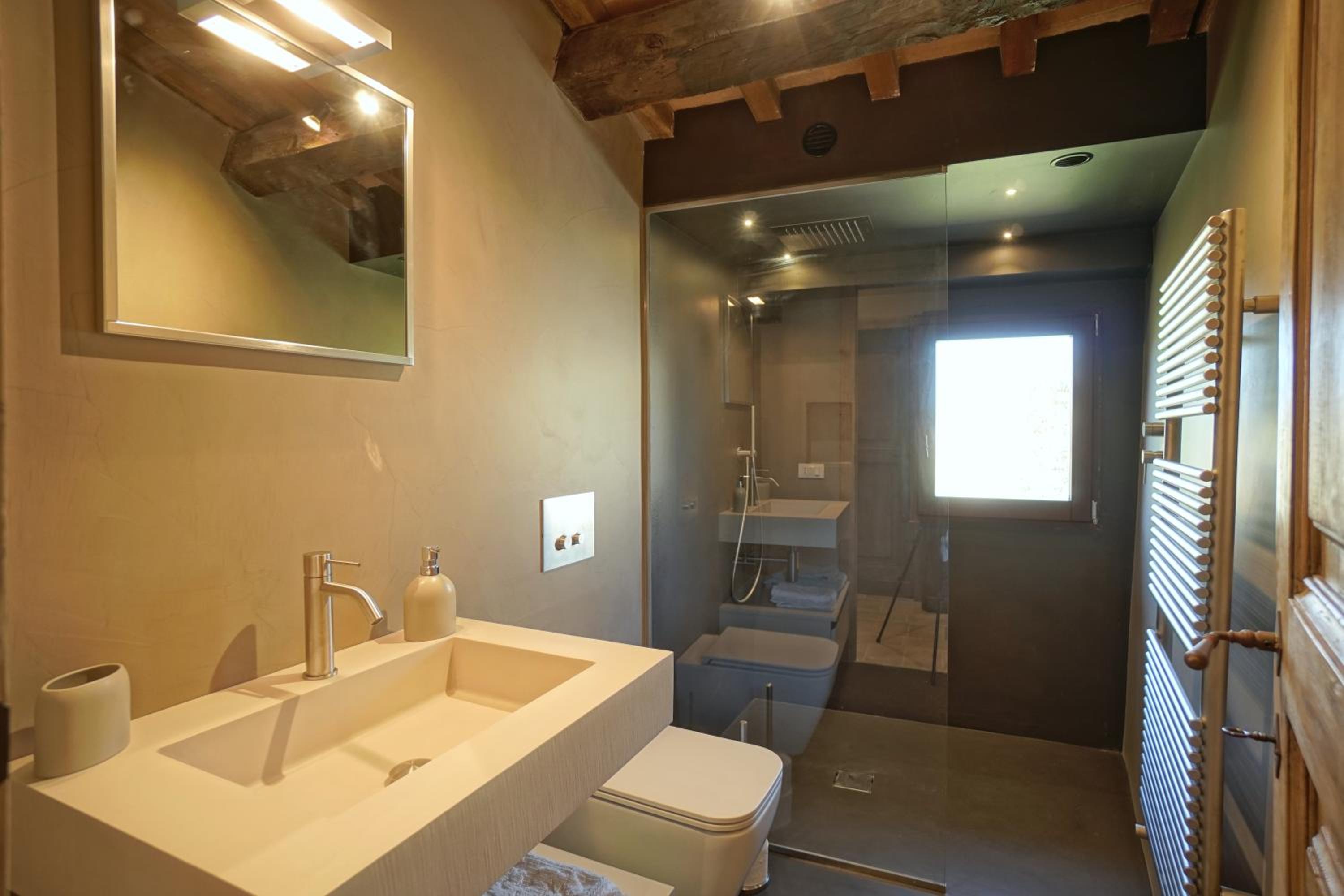 Montone Apartment