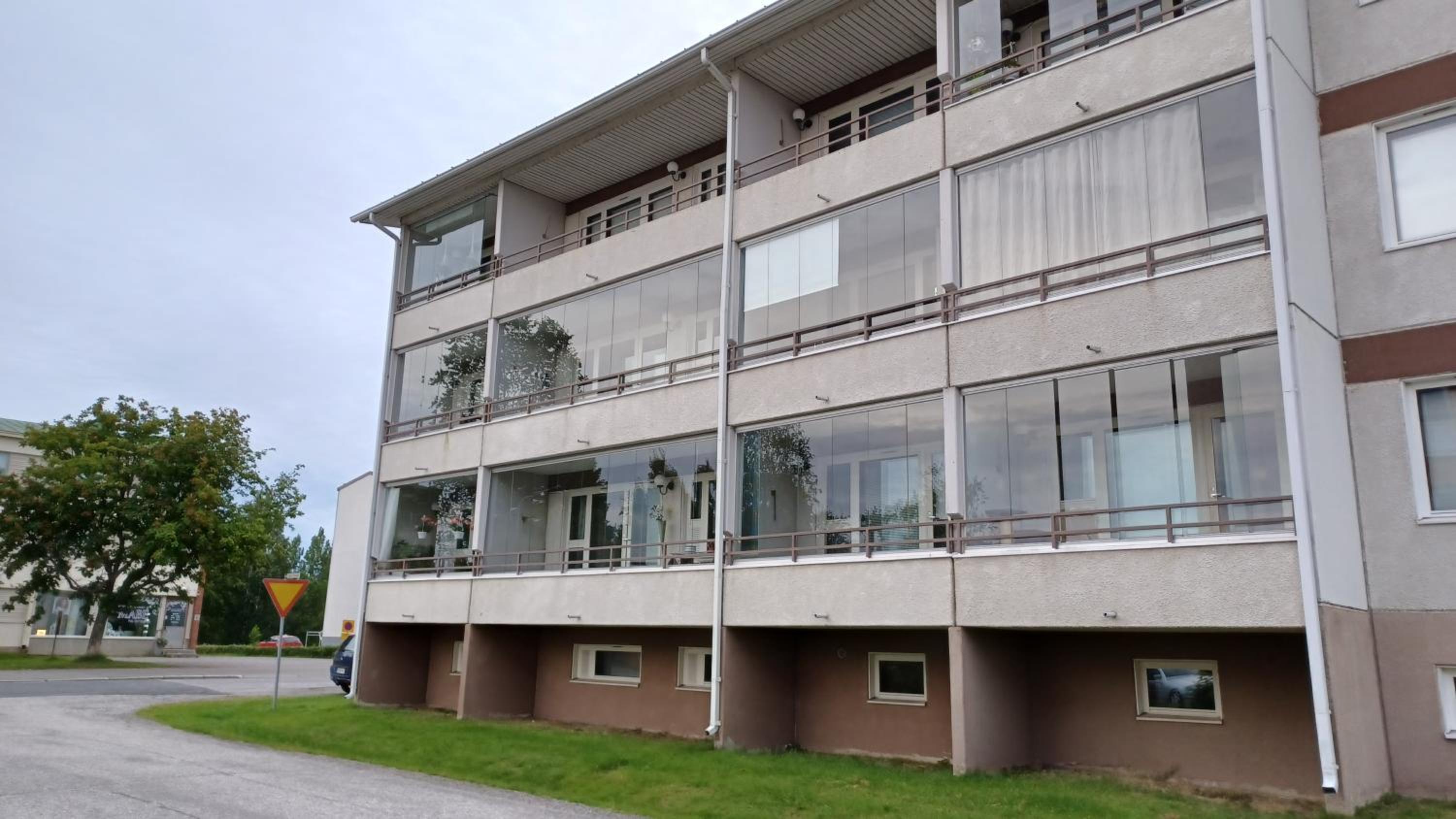 Herostreet Apartment 9
