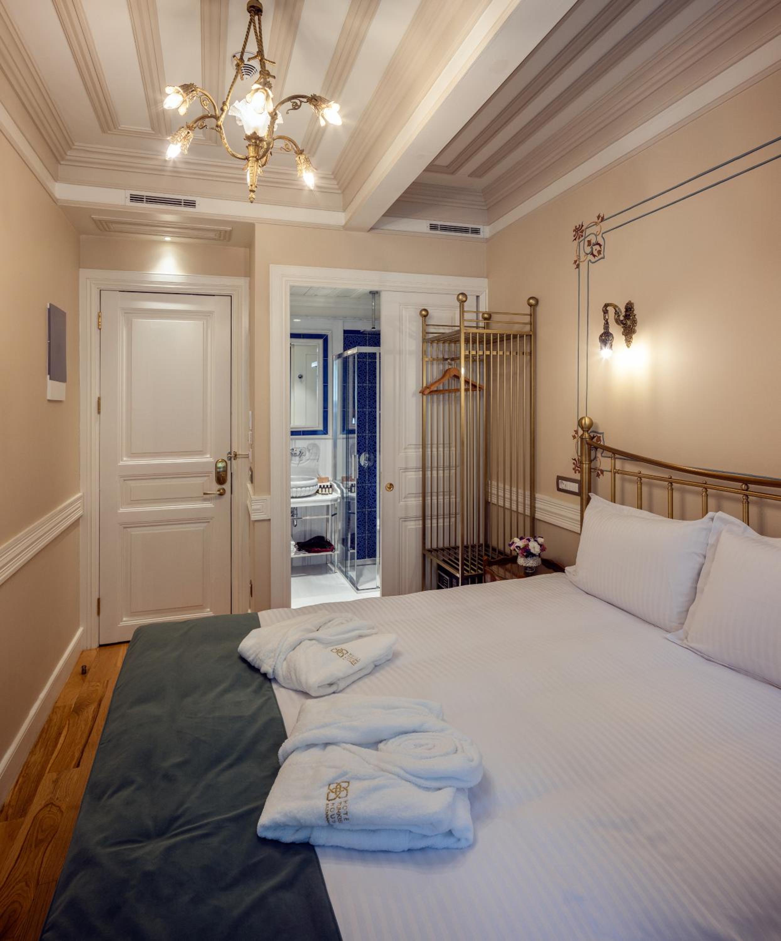 Turkish House Otel - Image 44