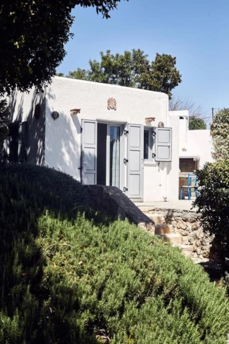 Villa Calypso, idyllique villa avec piscine et vue mer view 4