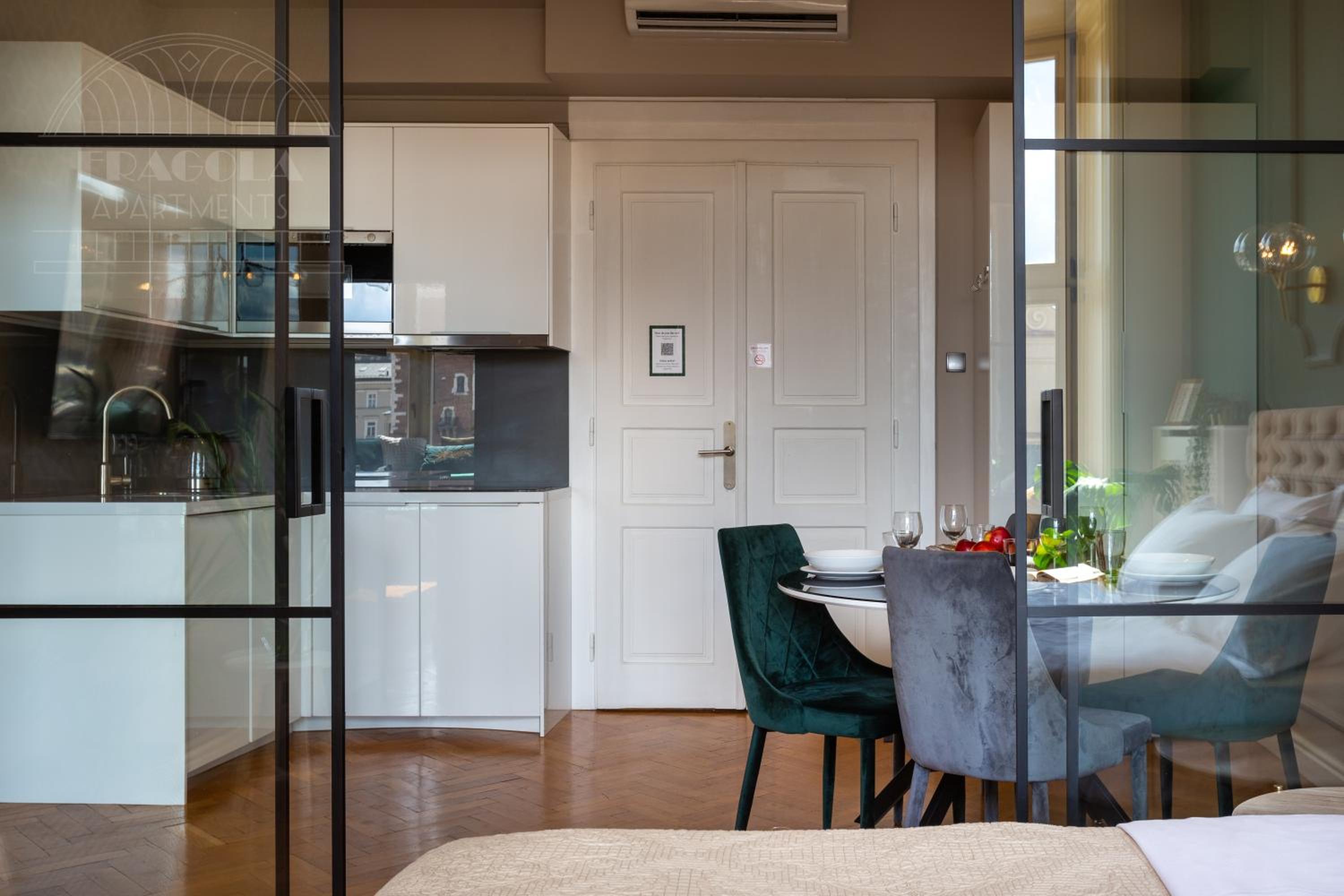 Feniks Fragola Apartments