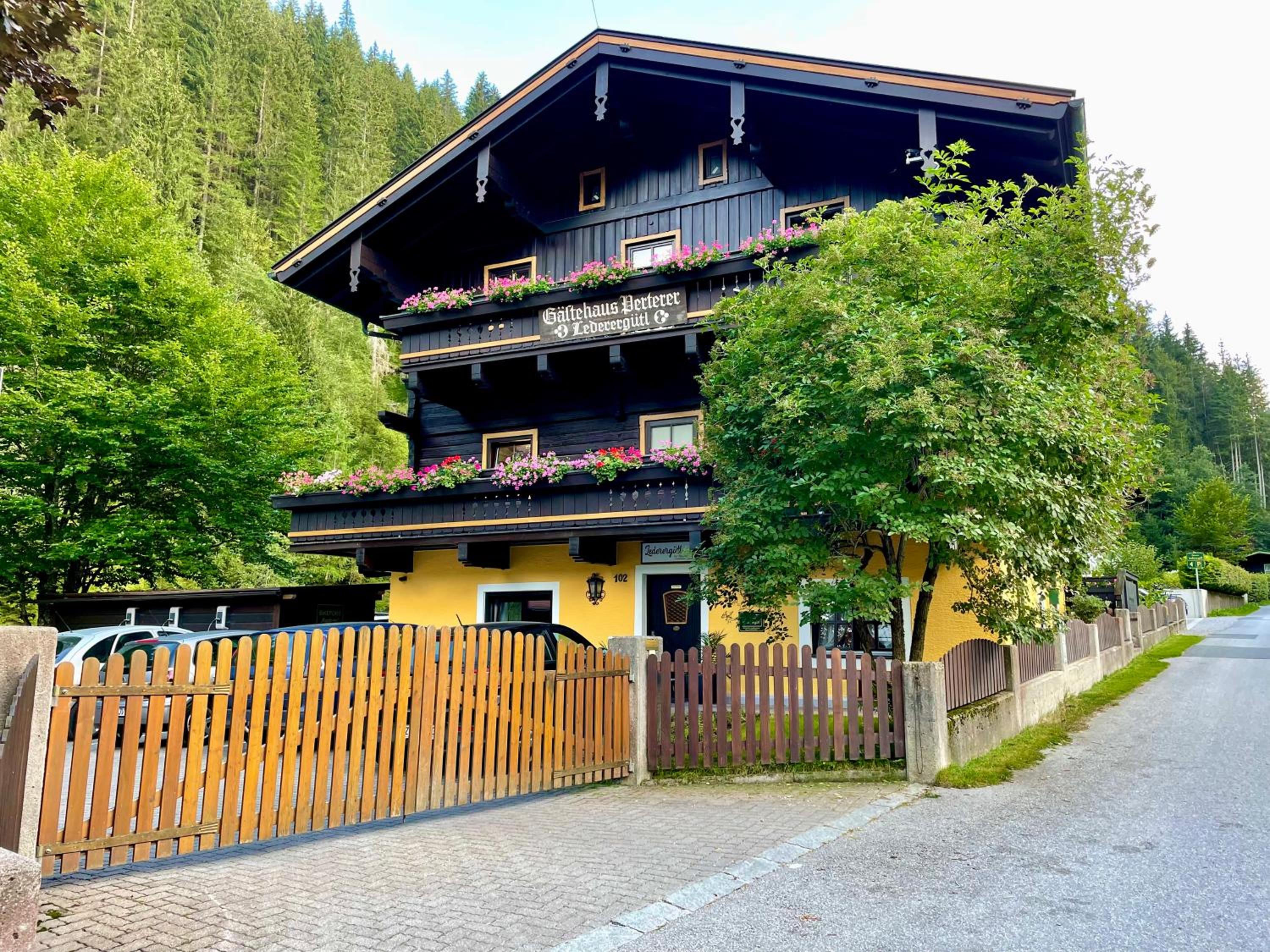 Pension Lederergütl - Jokercard & Parkplatz inkl