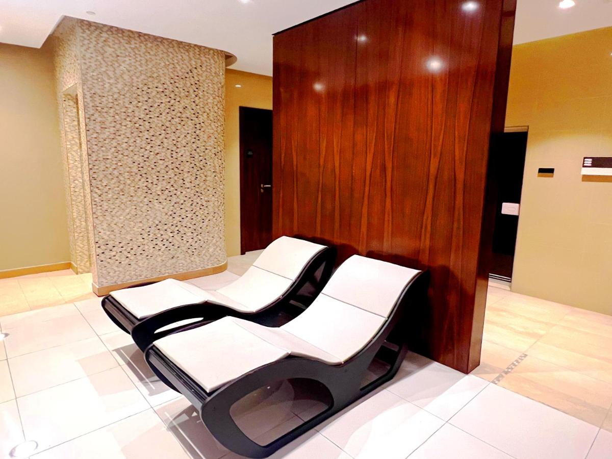Lovely one bedroom apartment with world class hotel amenities