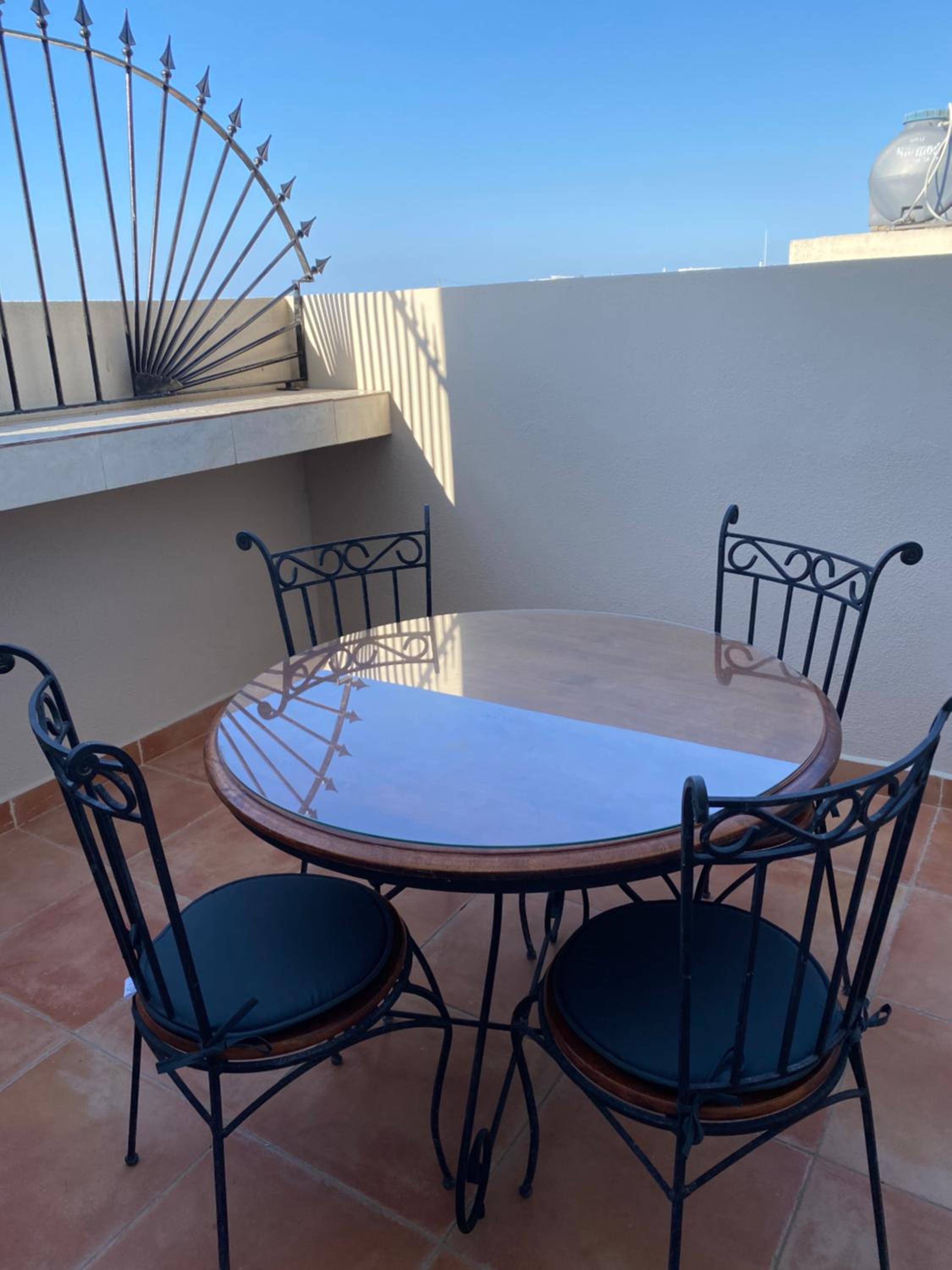 Hotel Newly Refurbished Mellieha Central apartment - Image 1