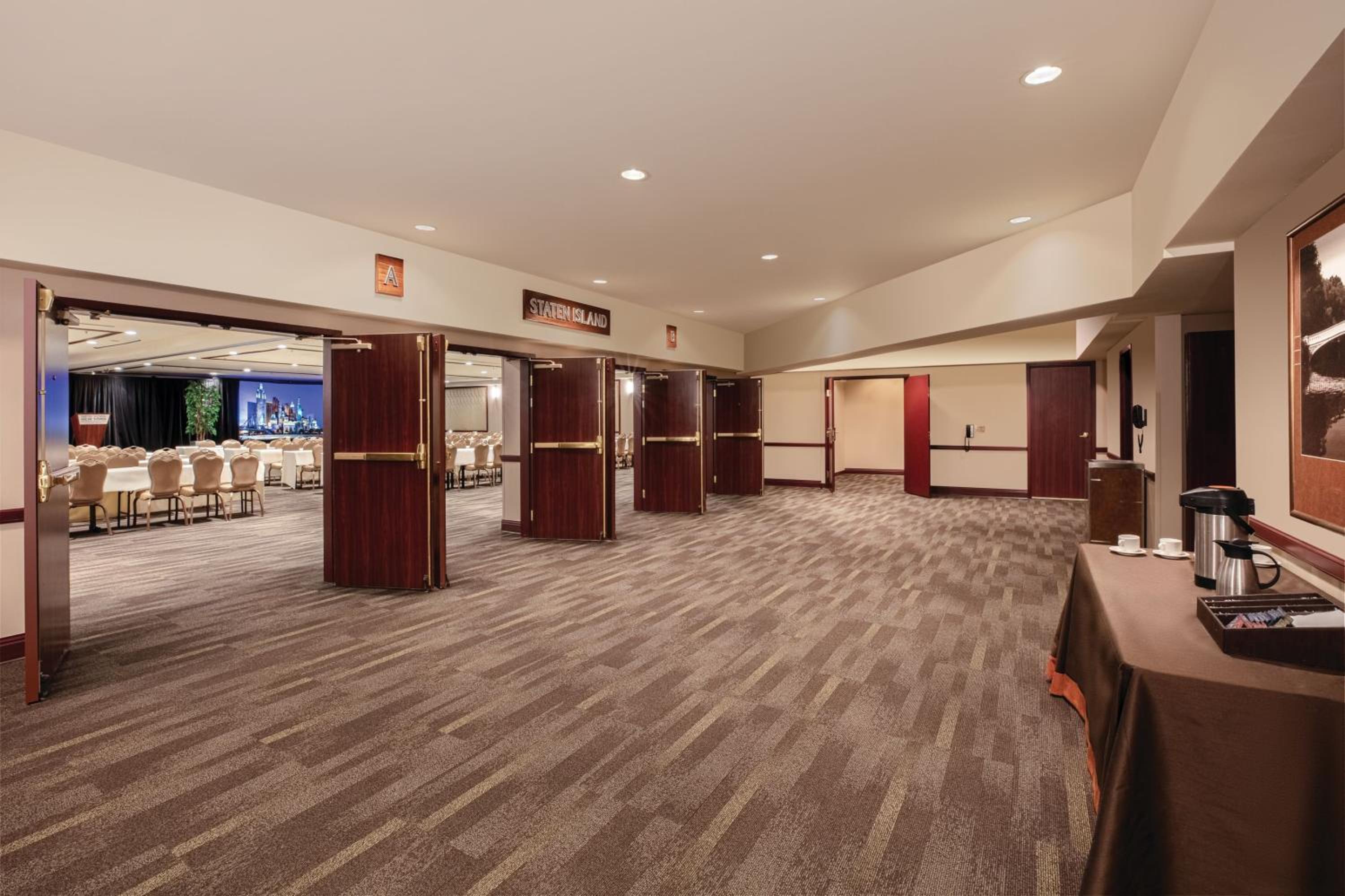 New York-New York - Image 1