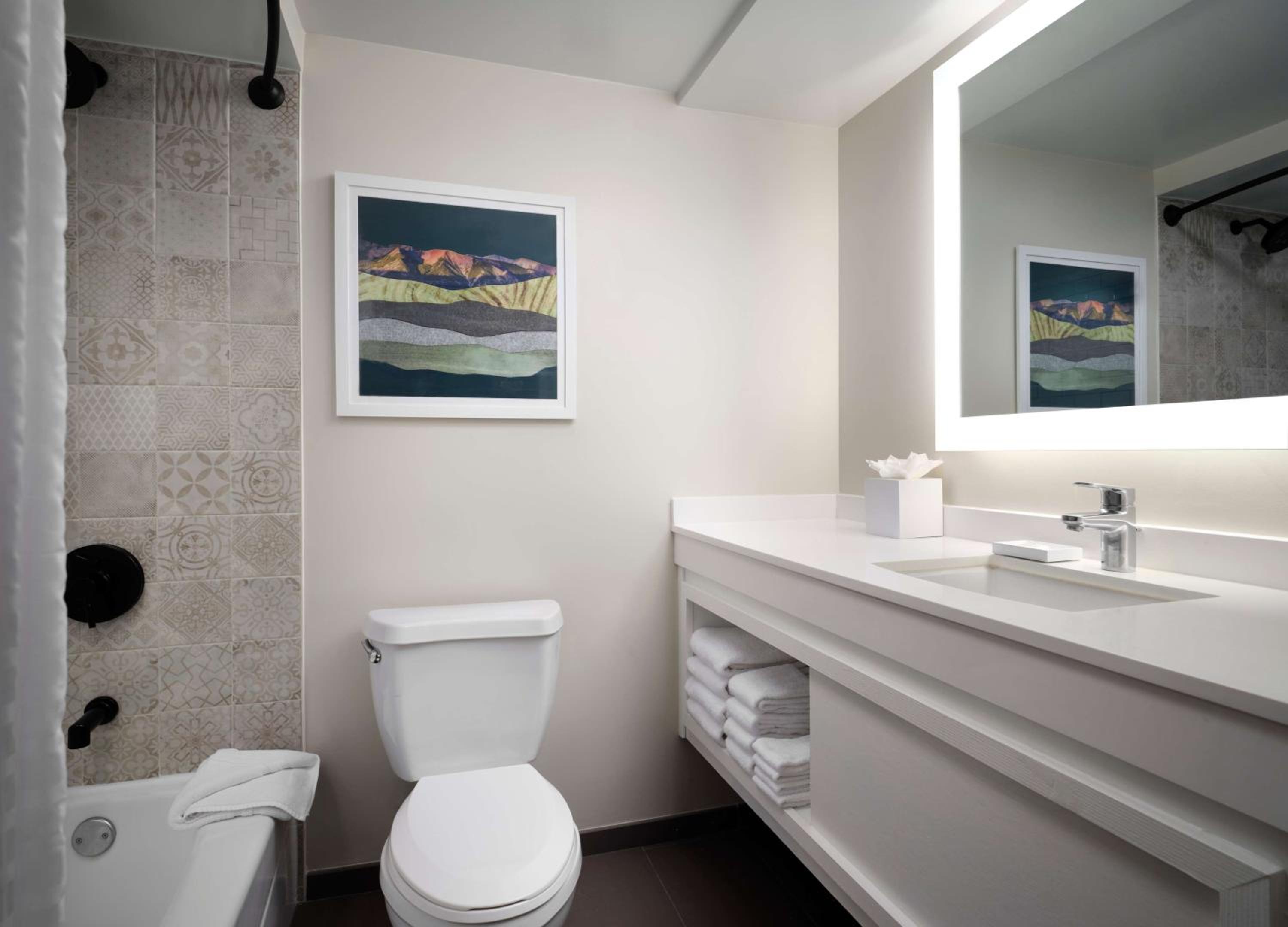 Orange County/Anaheim Vacations - Sonesta Irvine John Wayne Airport - Property Image 7