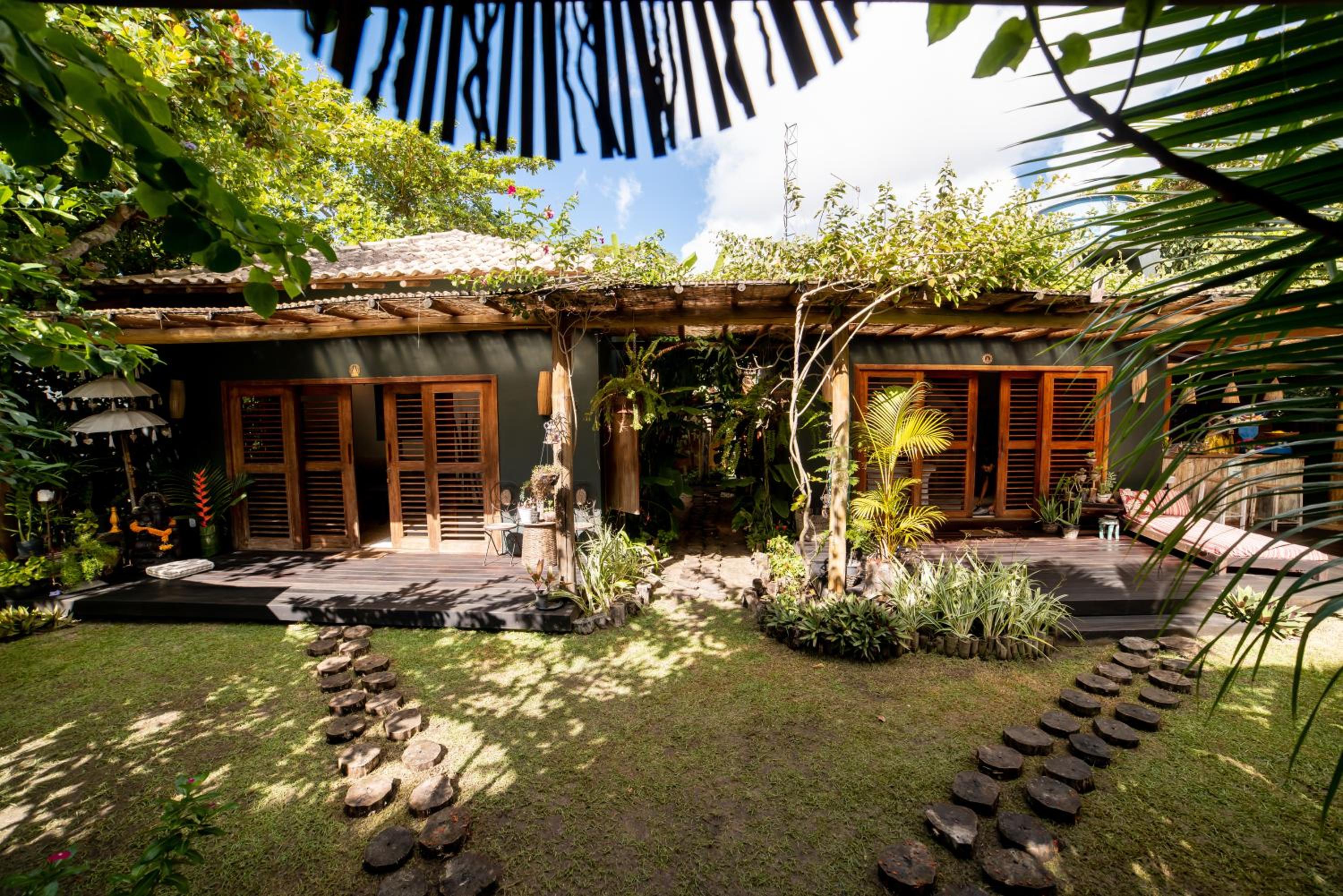 Hotel Bangalôs Meu Jardim Caraíva - Image 1