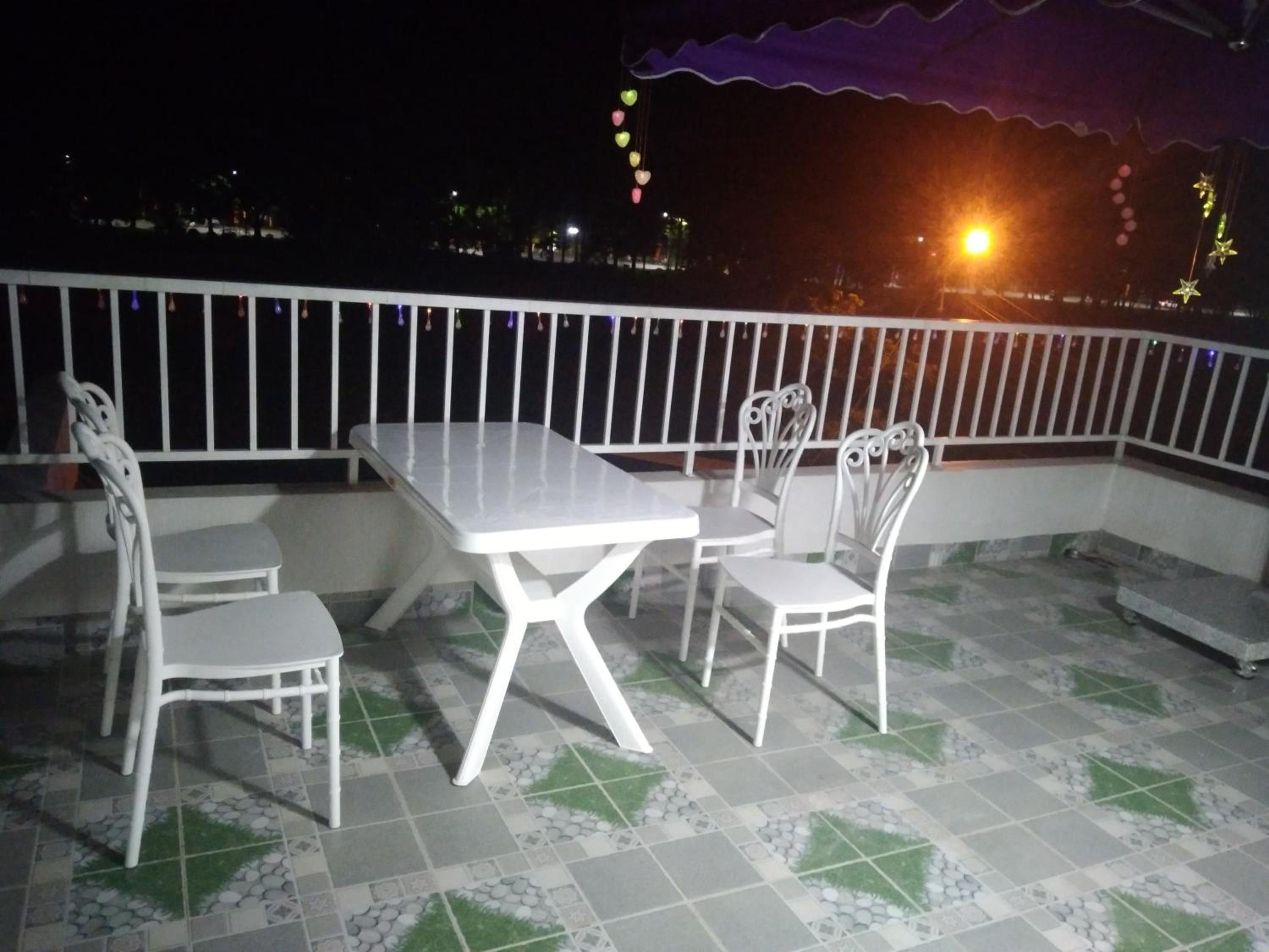 Huế Thơ Homestay