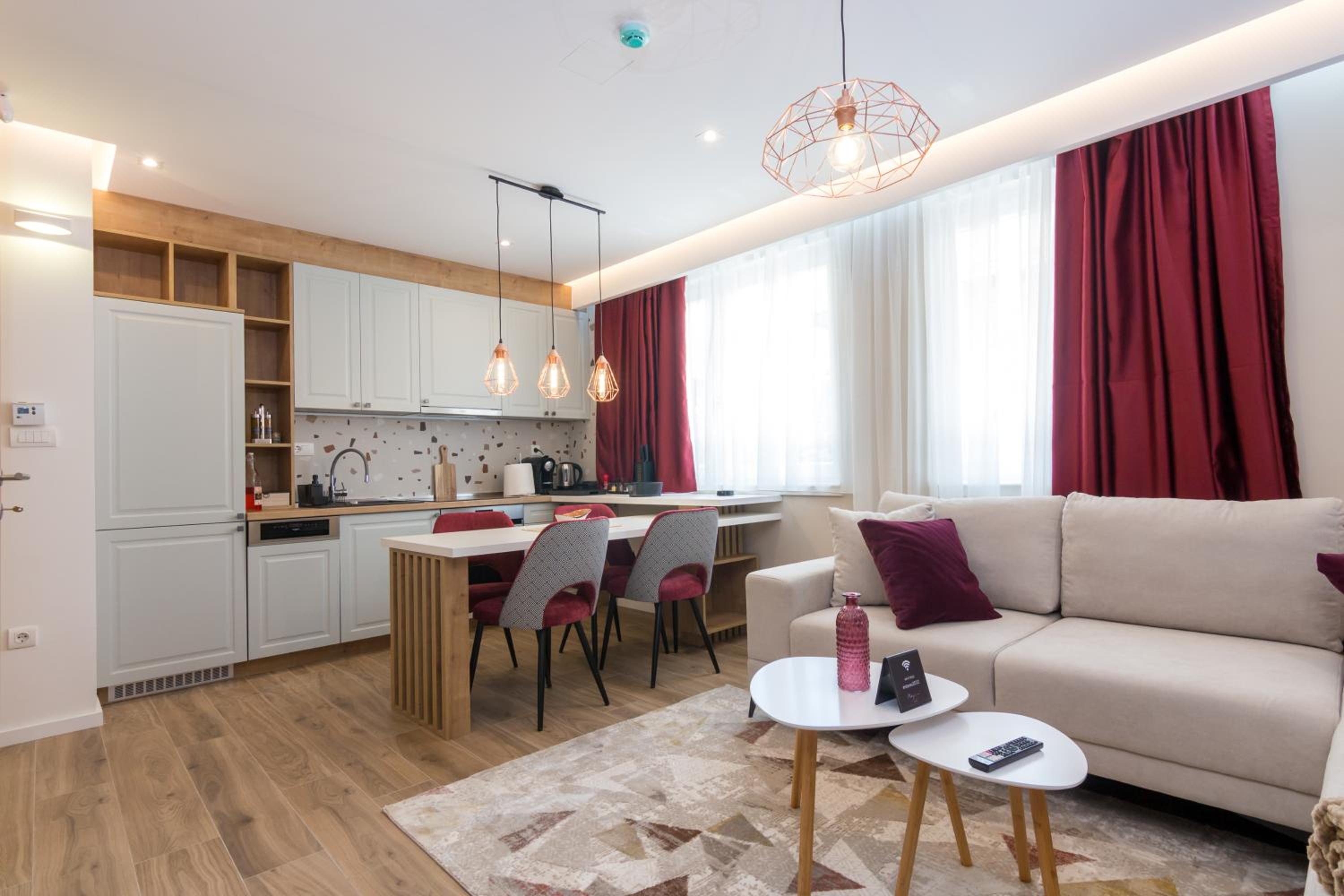 Mayisa Apartments