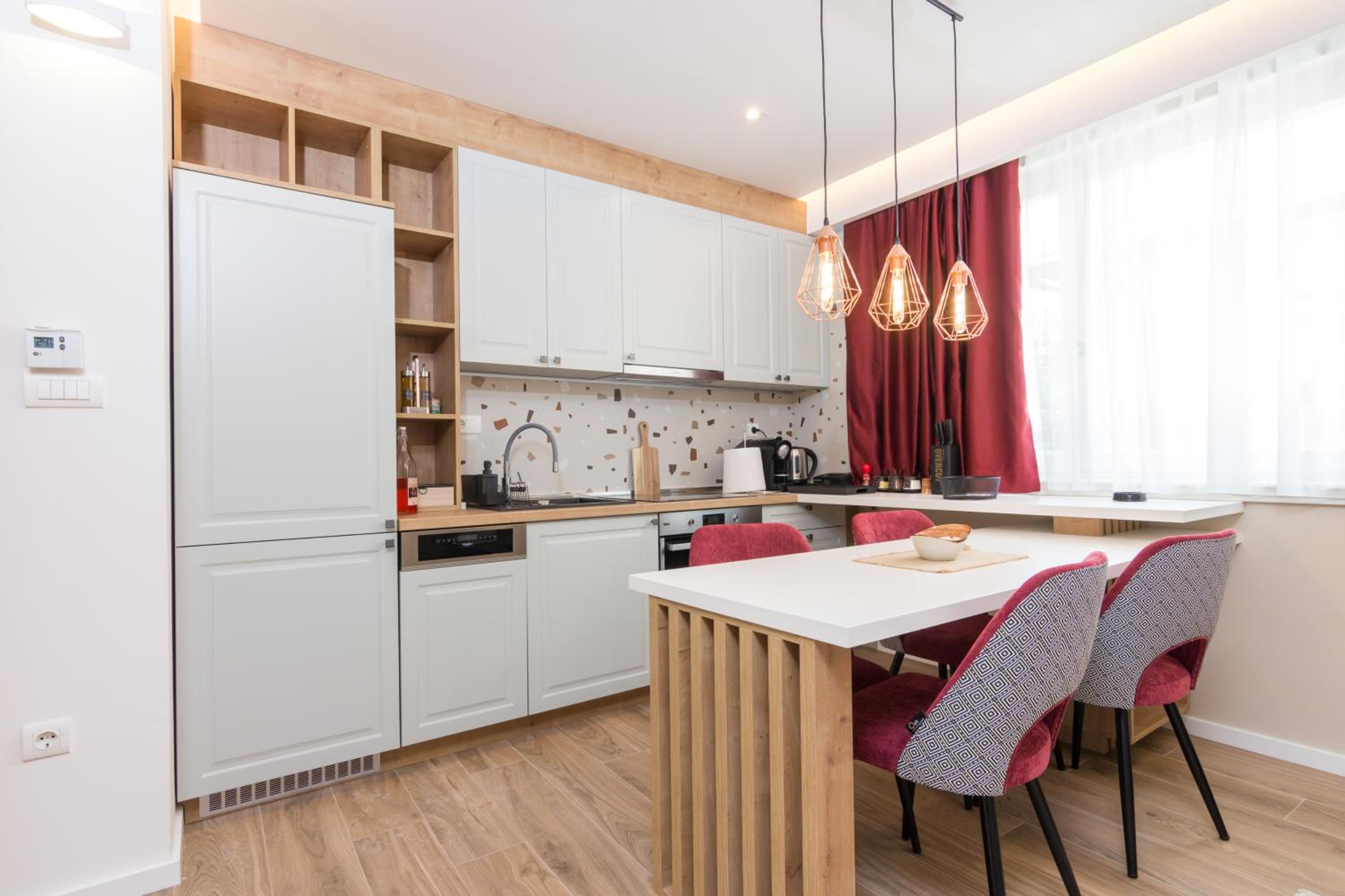 Mayisa Apartments