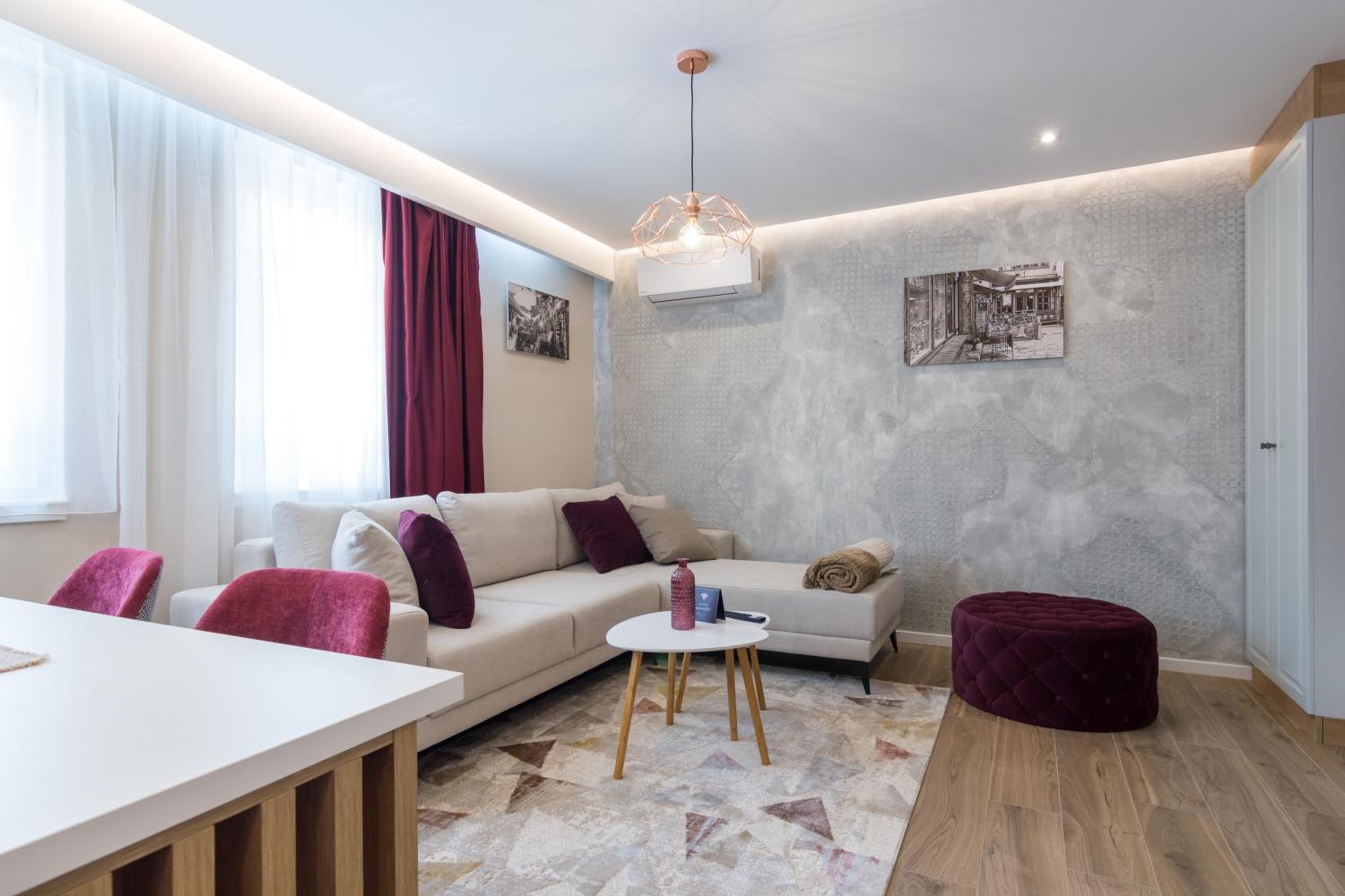 Mayisa Apartments