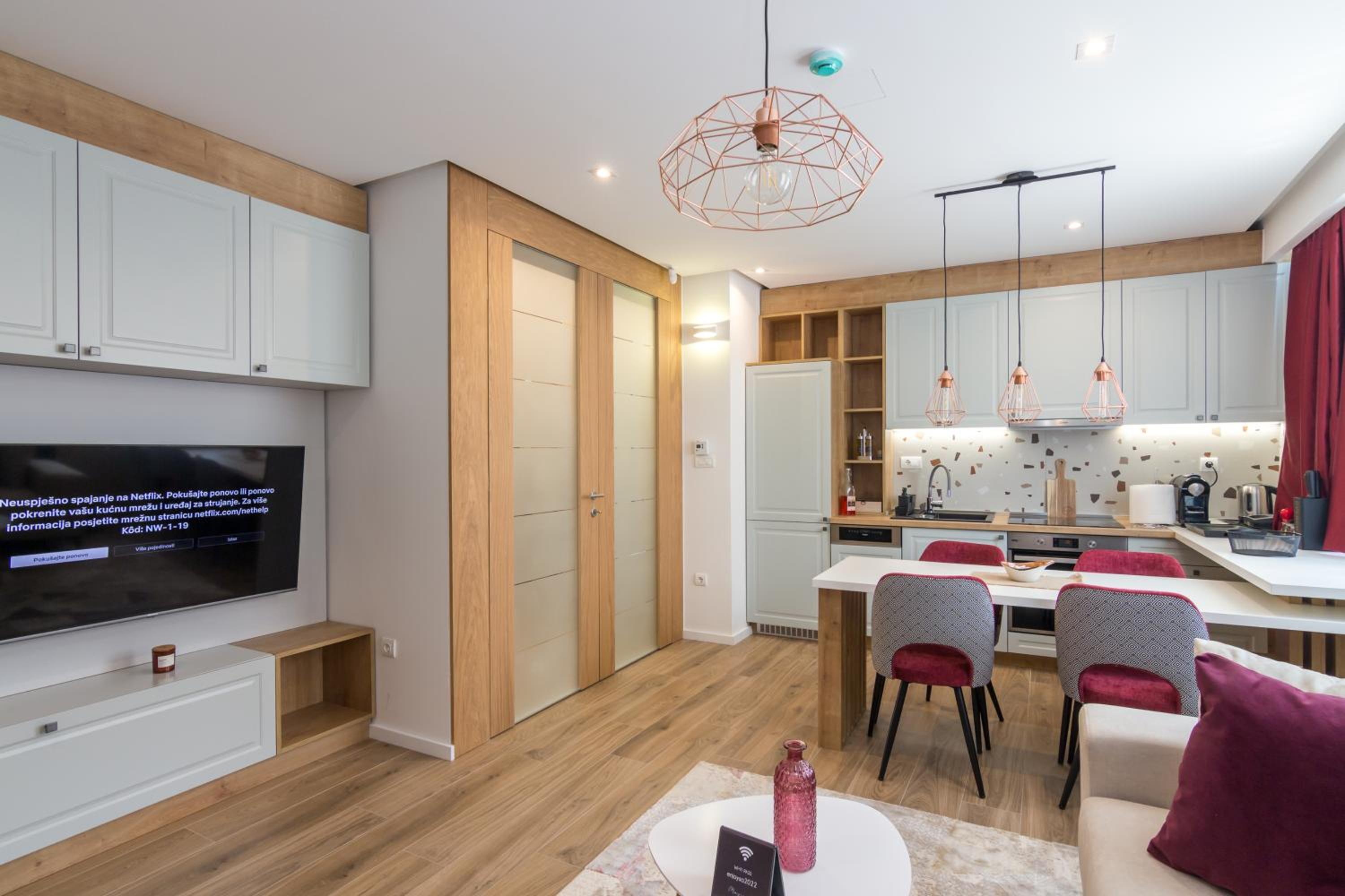 Mayisa Apartments
