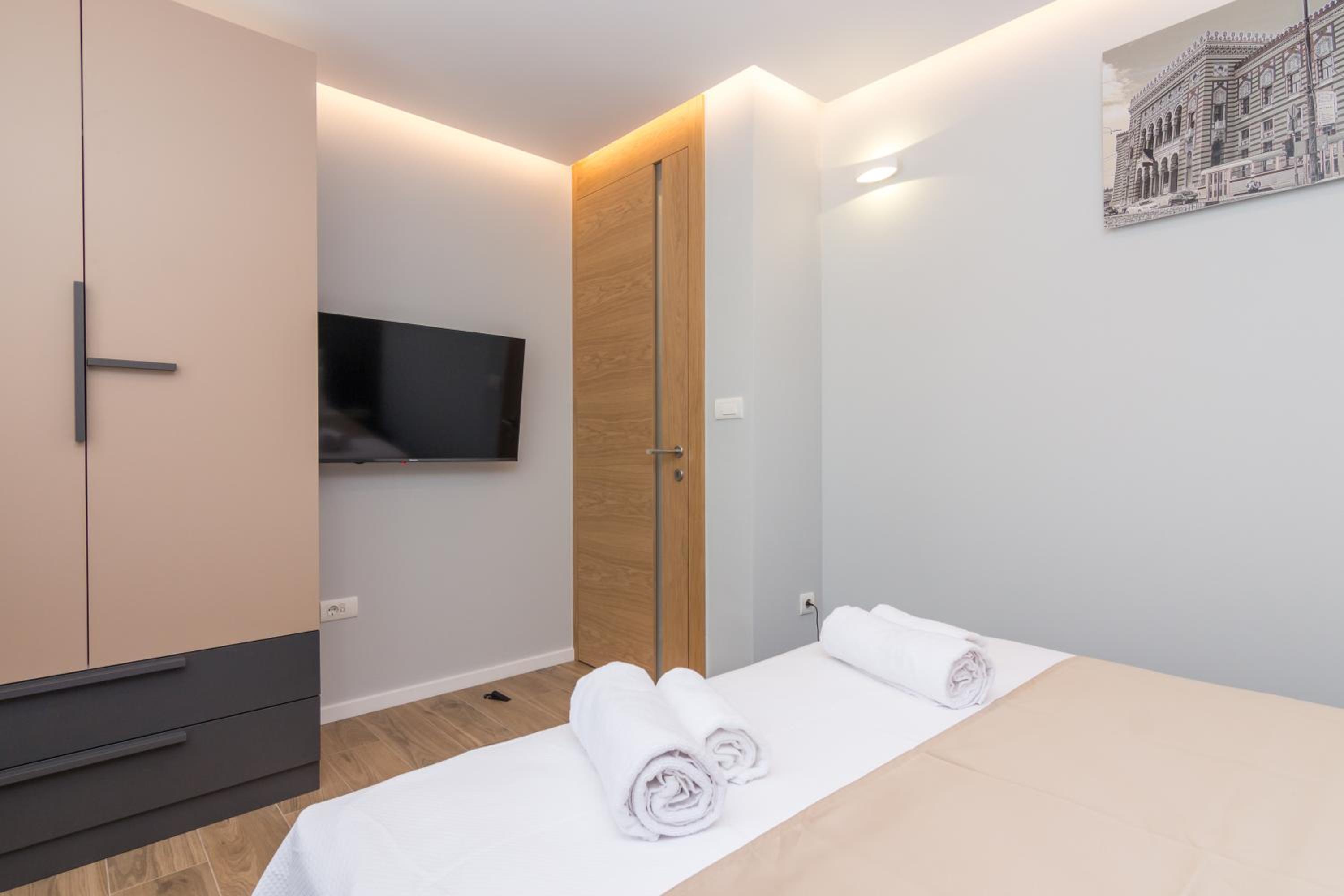 Mayisa Apartments