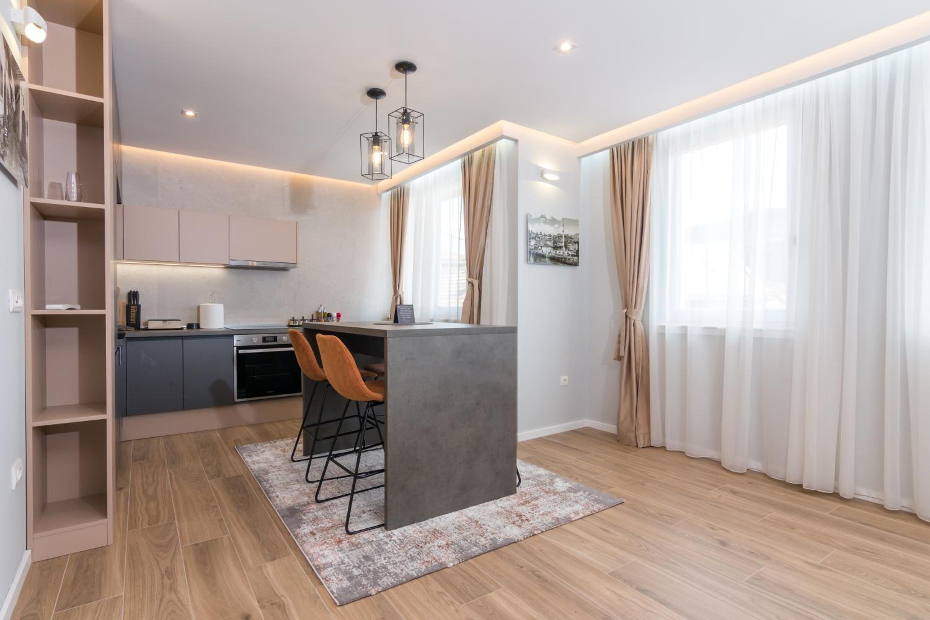 Mayisa Apartments