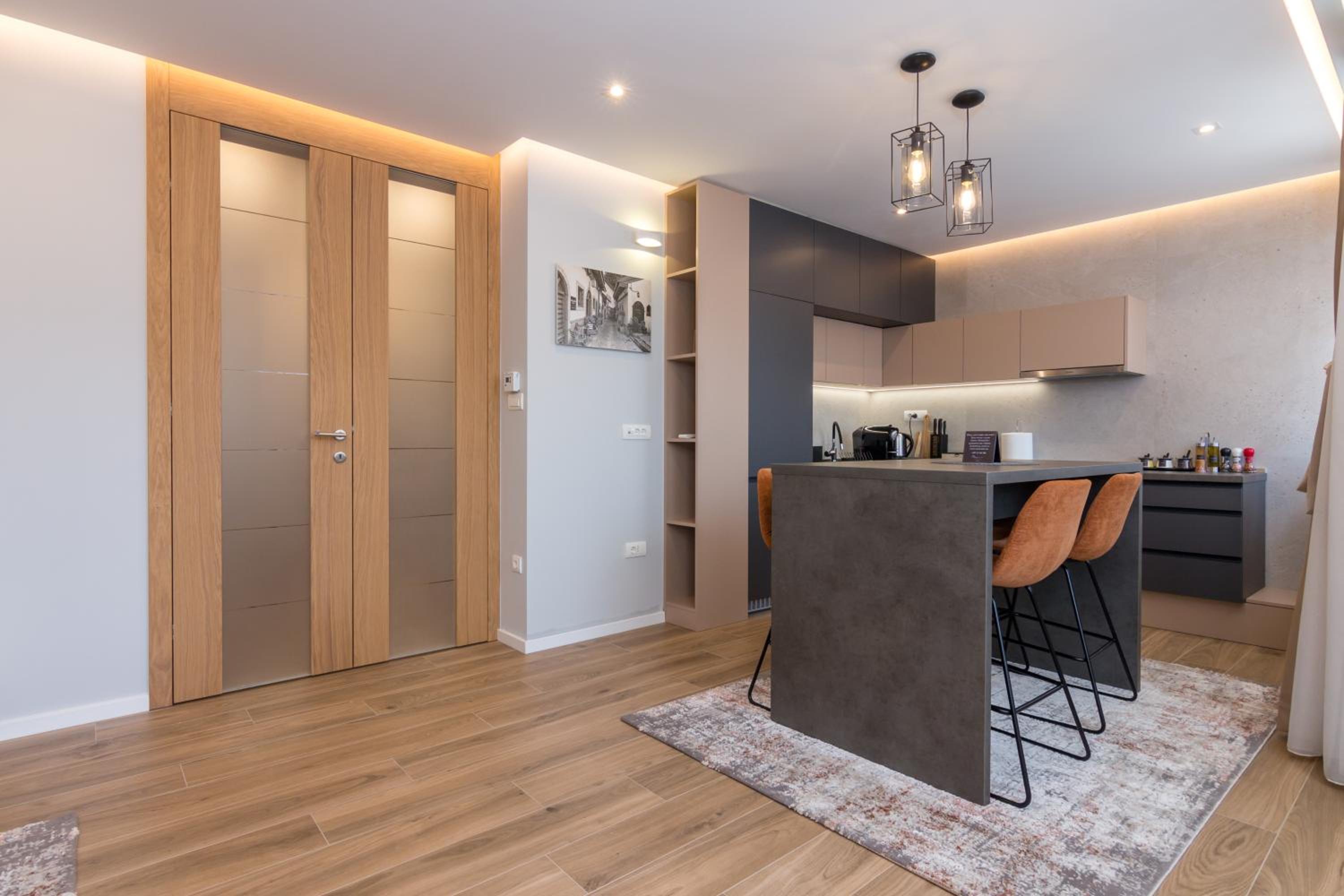 Mayisa Apartments