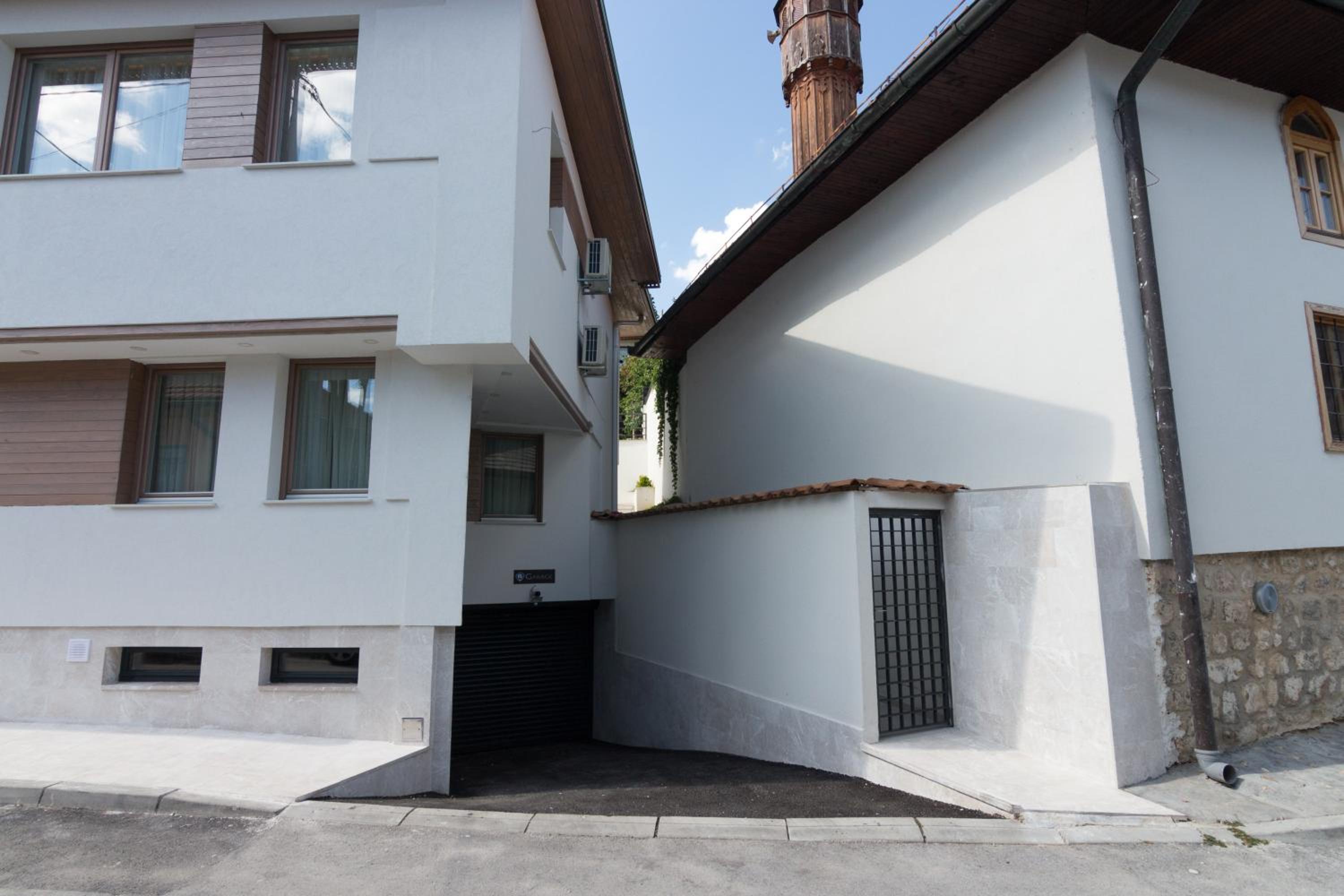 Mayisa Apartments