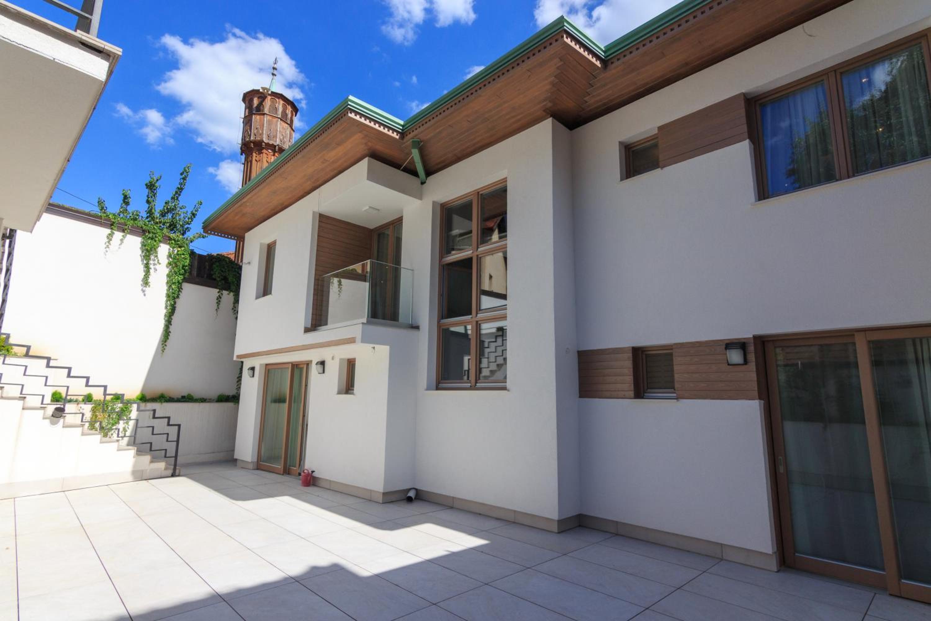 Mayisa Apartments