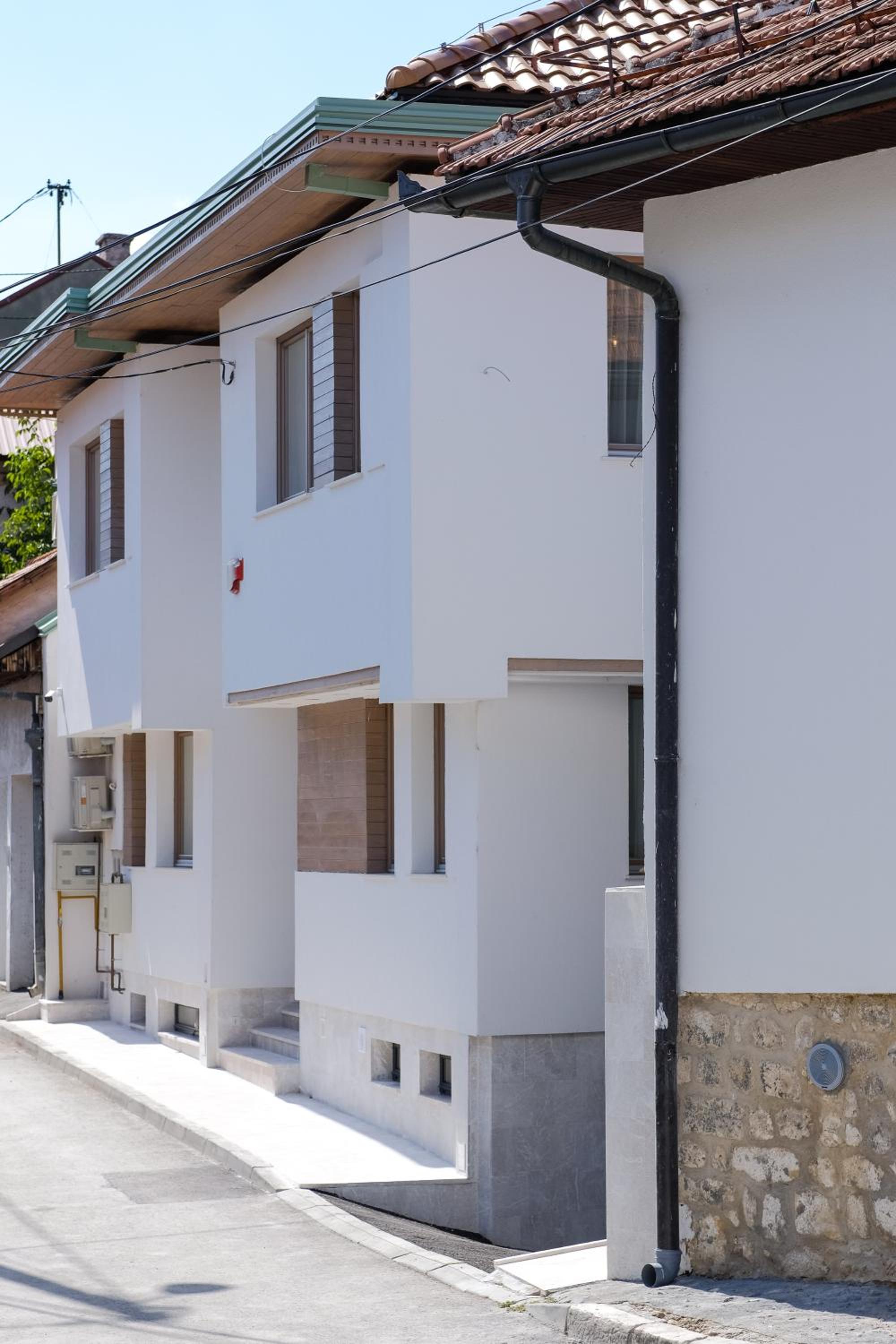 Mayisa Apartments