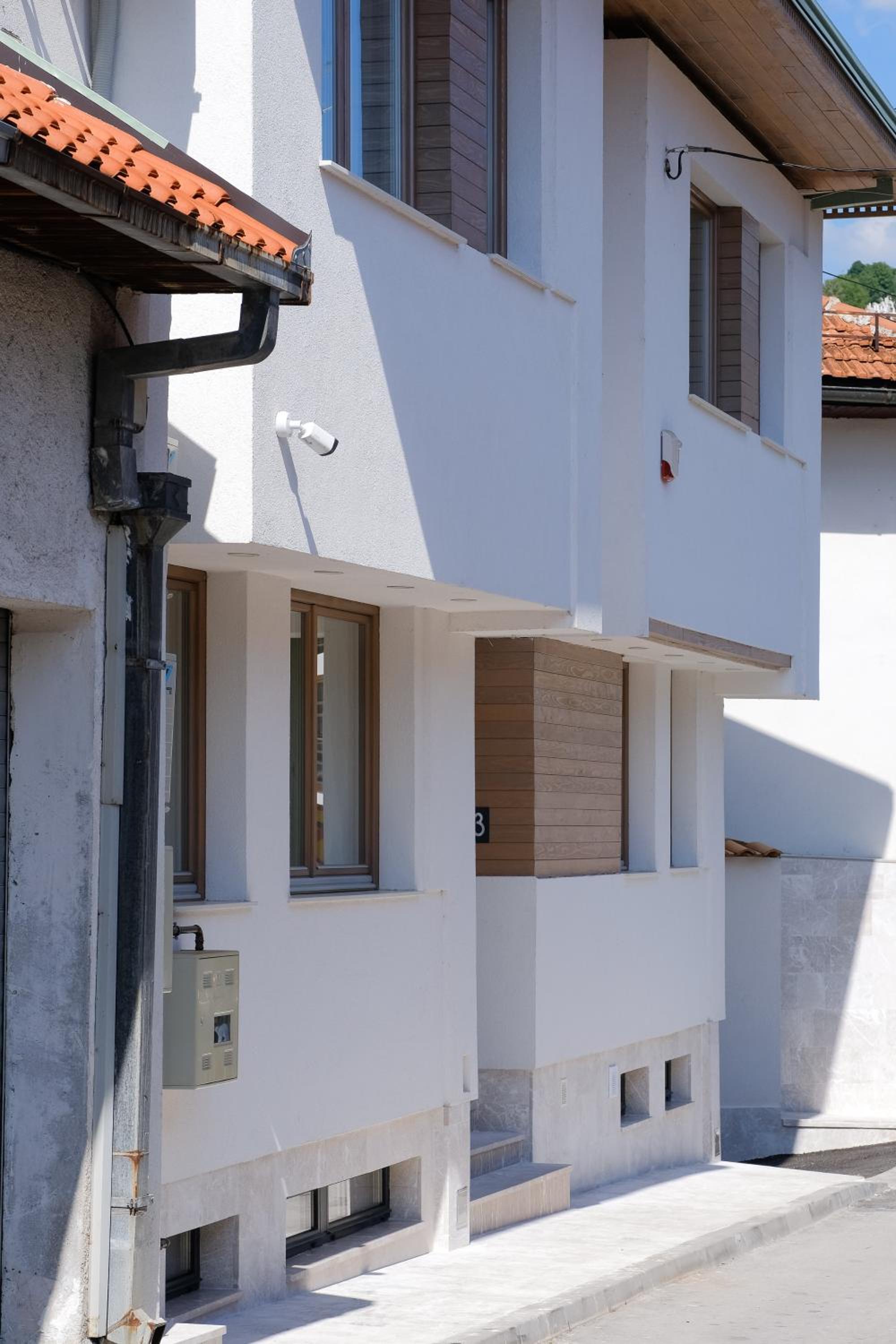 Mayisa Apartments