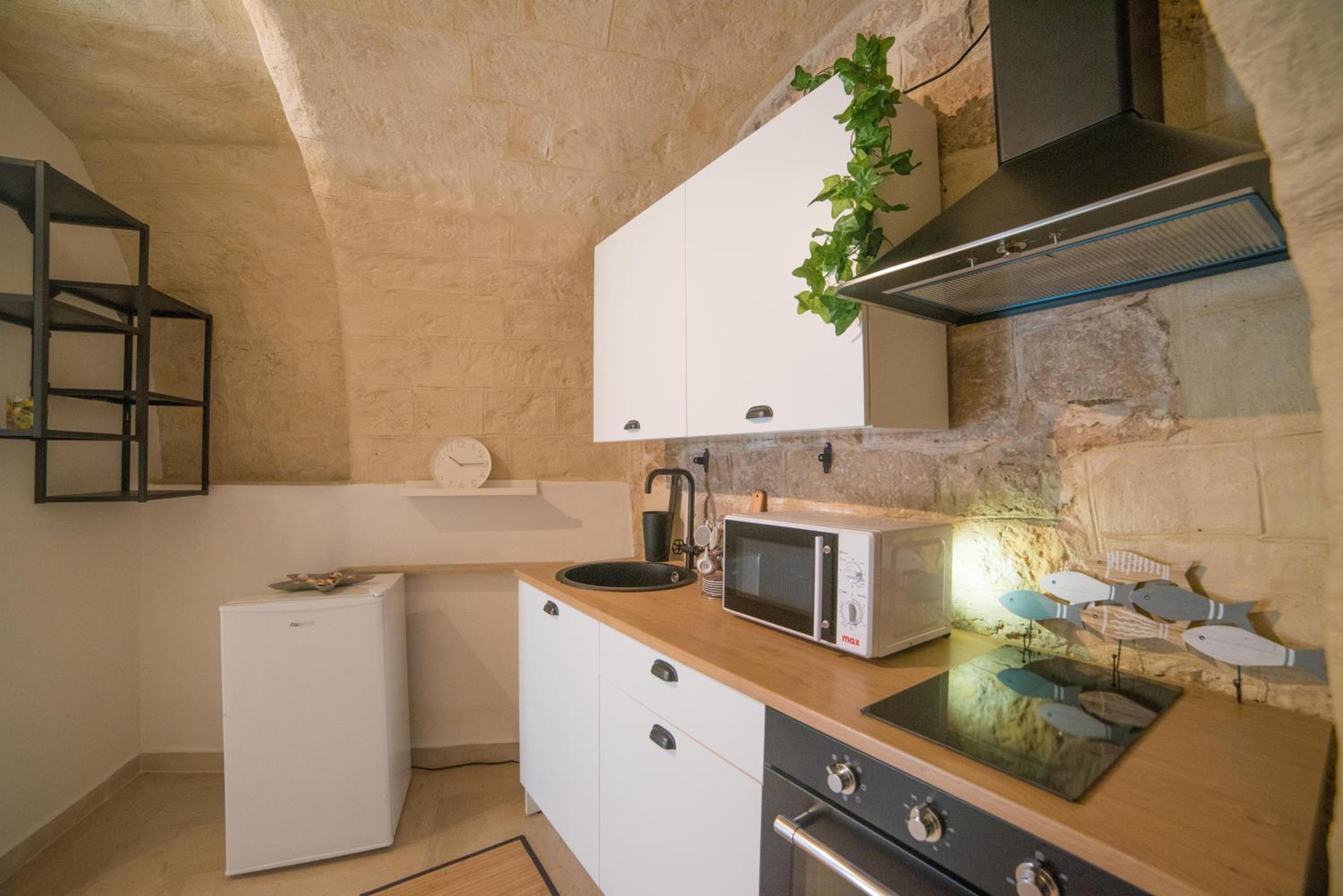 A due passi dal mare en Trani — kitchen