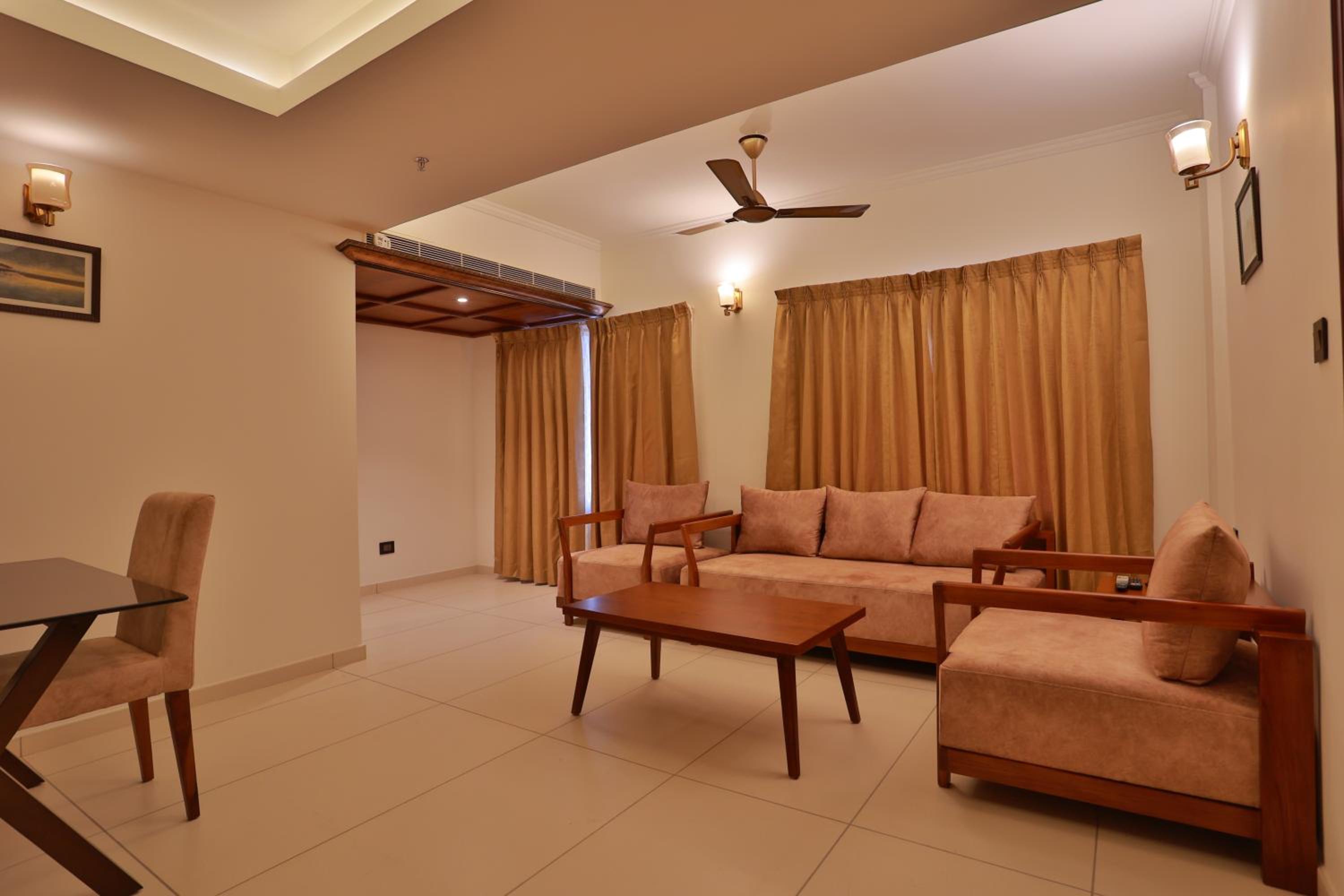 Lagoona Beach Resort, Kovalam view 4