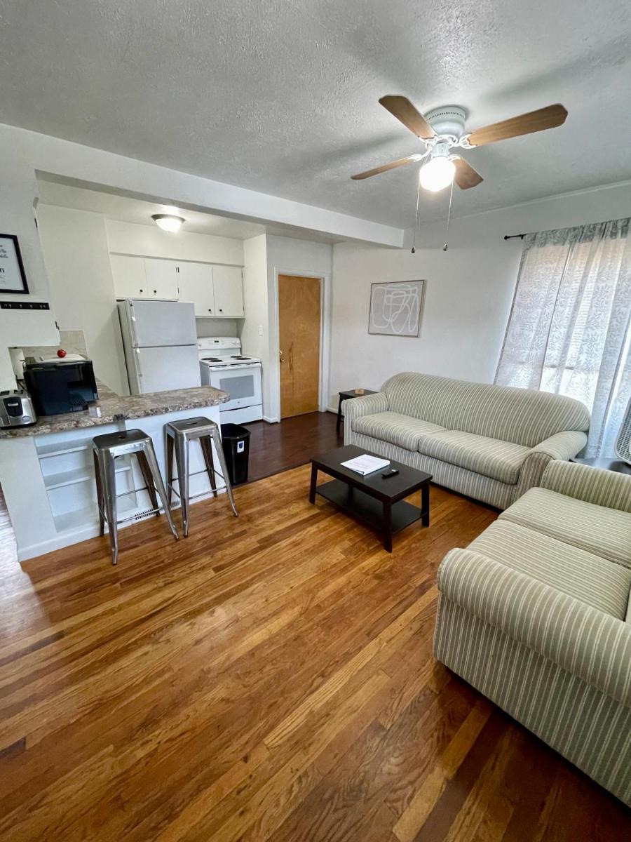 Cozy Home in the Heart of Pocatello view 3