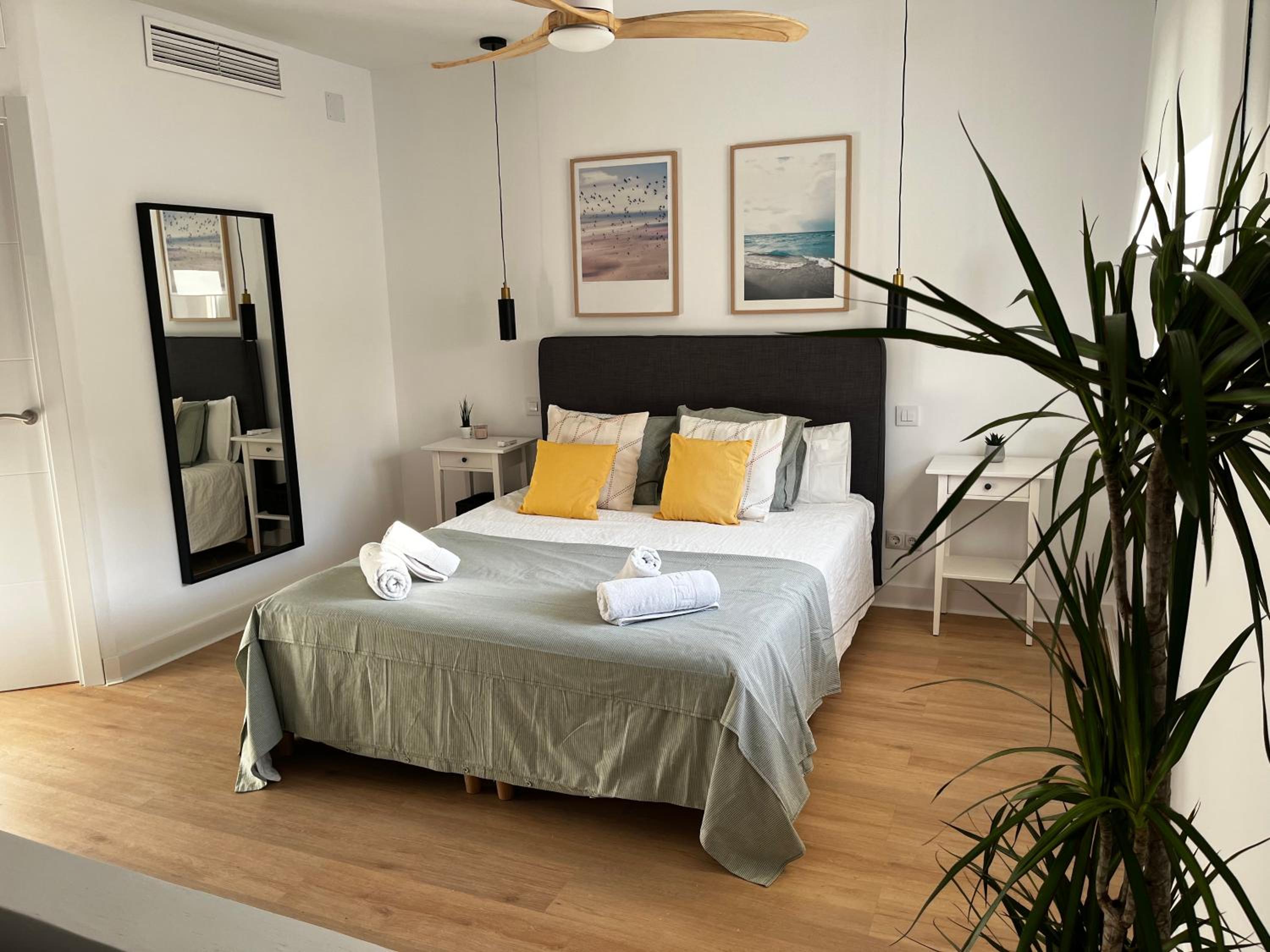 Malaga Vacations - Wonderful Loft, parking free V - Property Image 1