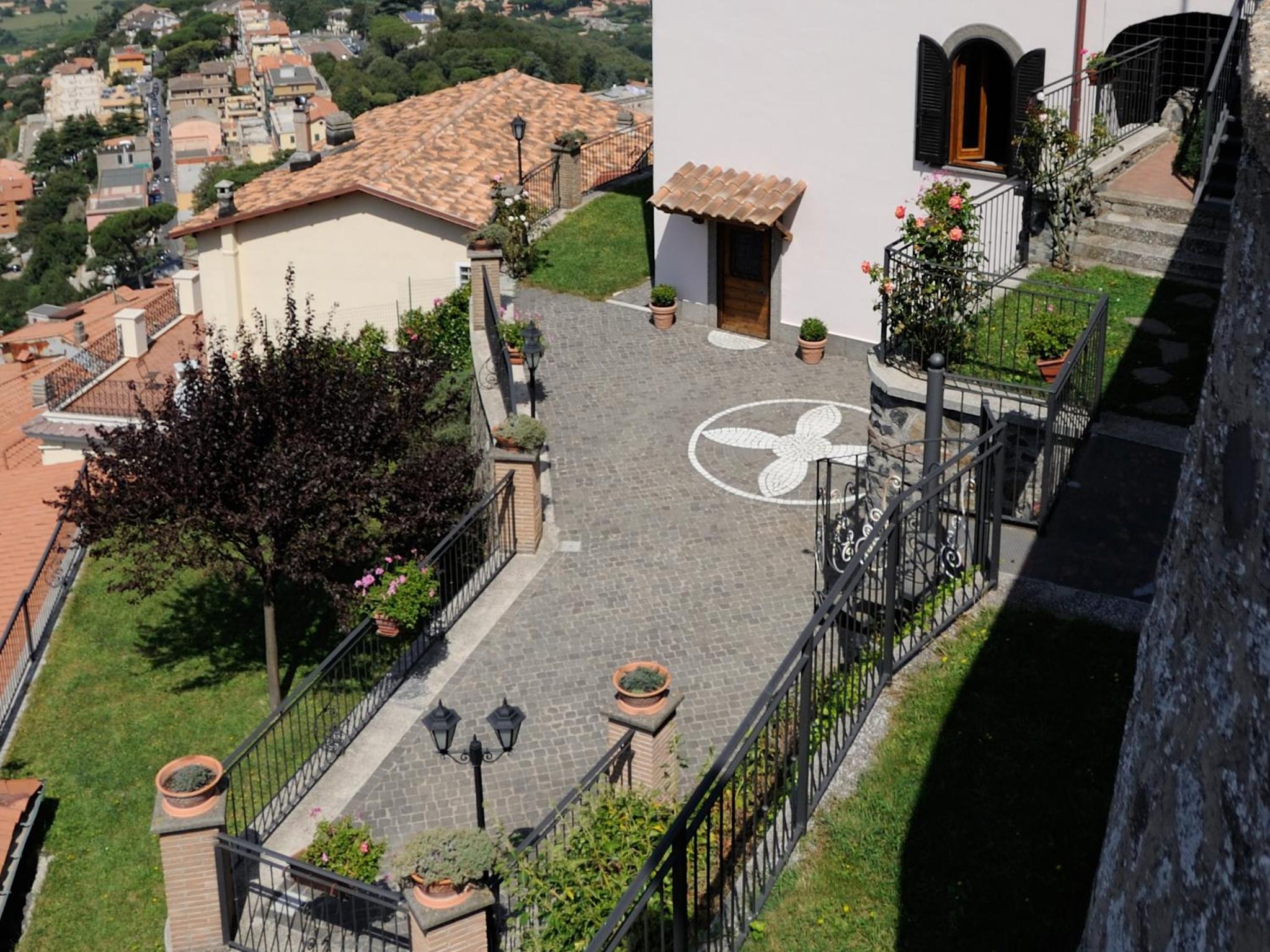 Villa dei Fantasmi view 5