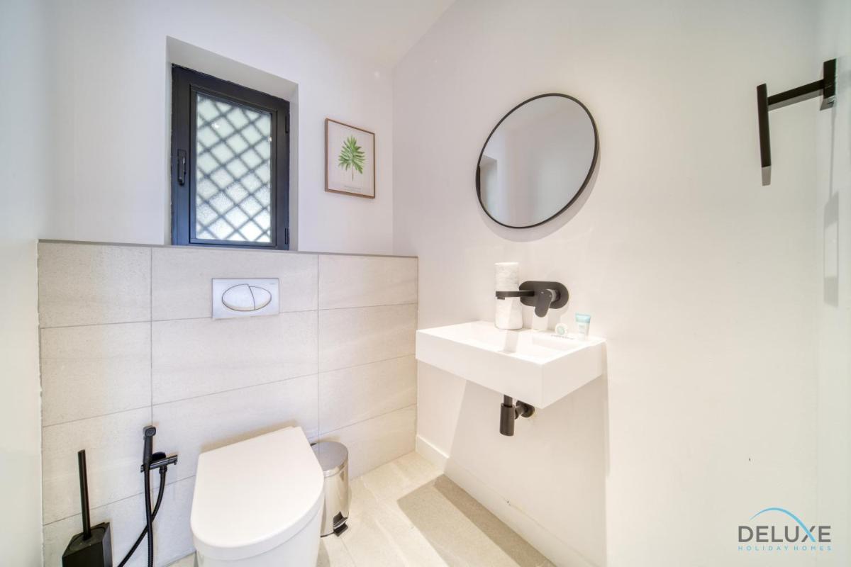 Phenomenal 1BR at Al Tajer E Downtown Dubai by Deluxe Holiday Homes
