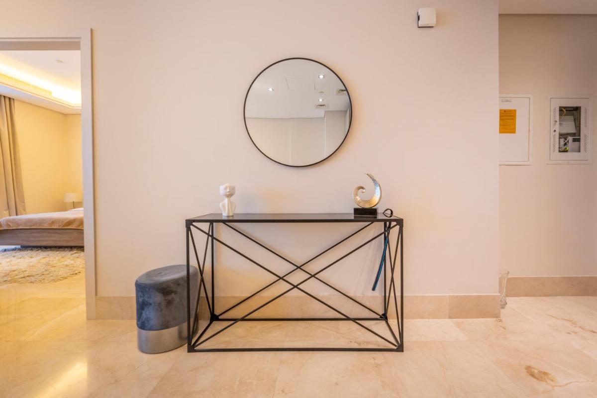 Cozy beachfront 1 bedroom apartment - The 8